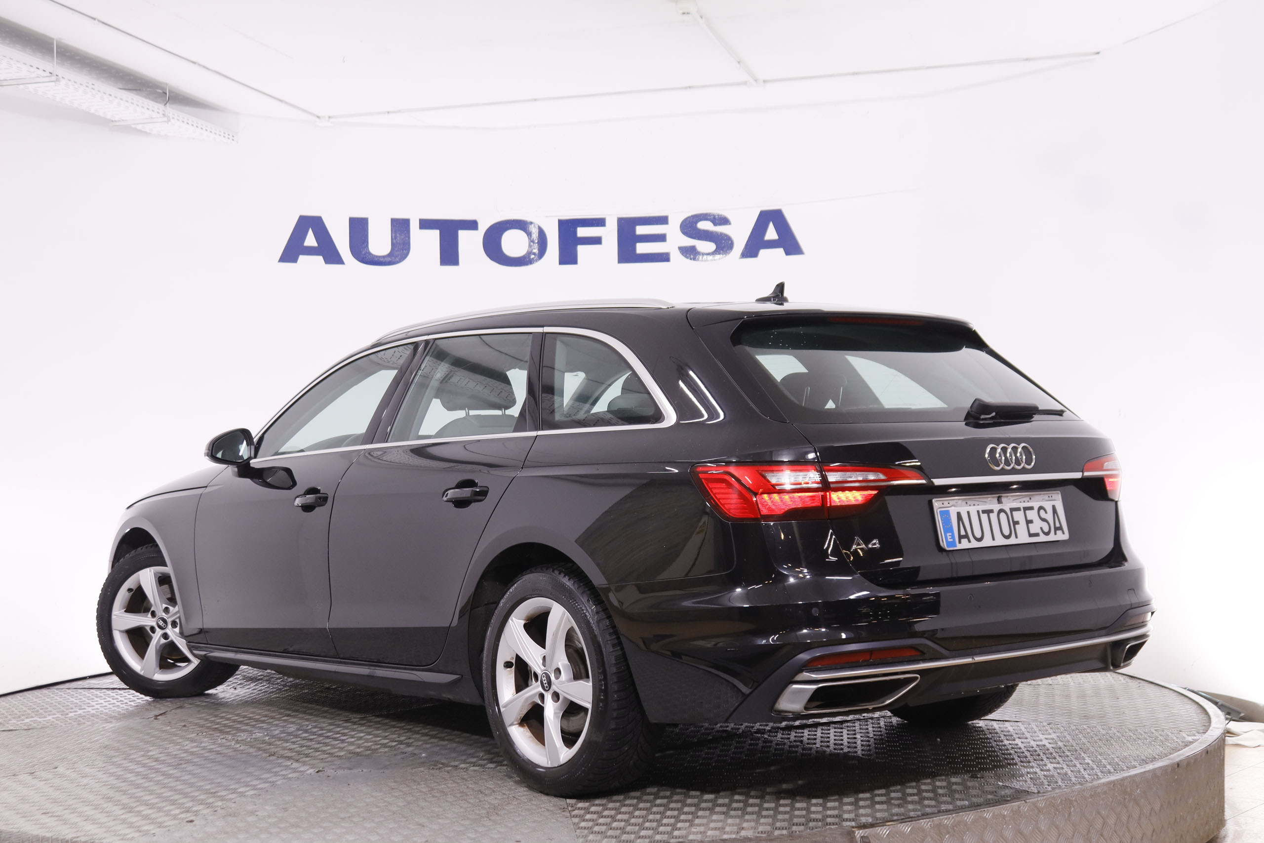 Audi A4 2.0 Avant 35TFSI Business Advance - foto 7
