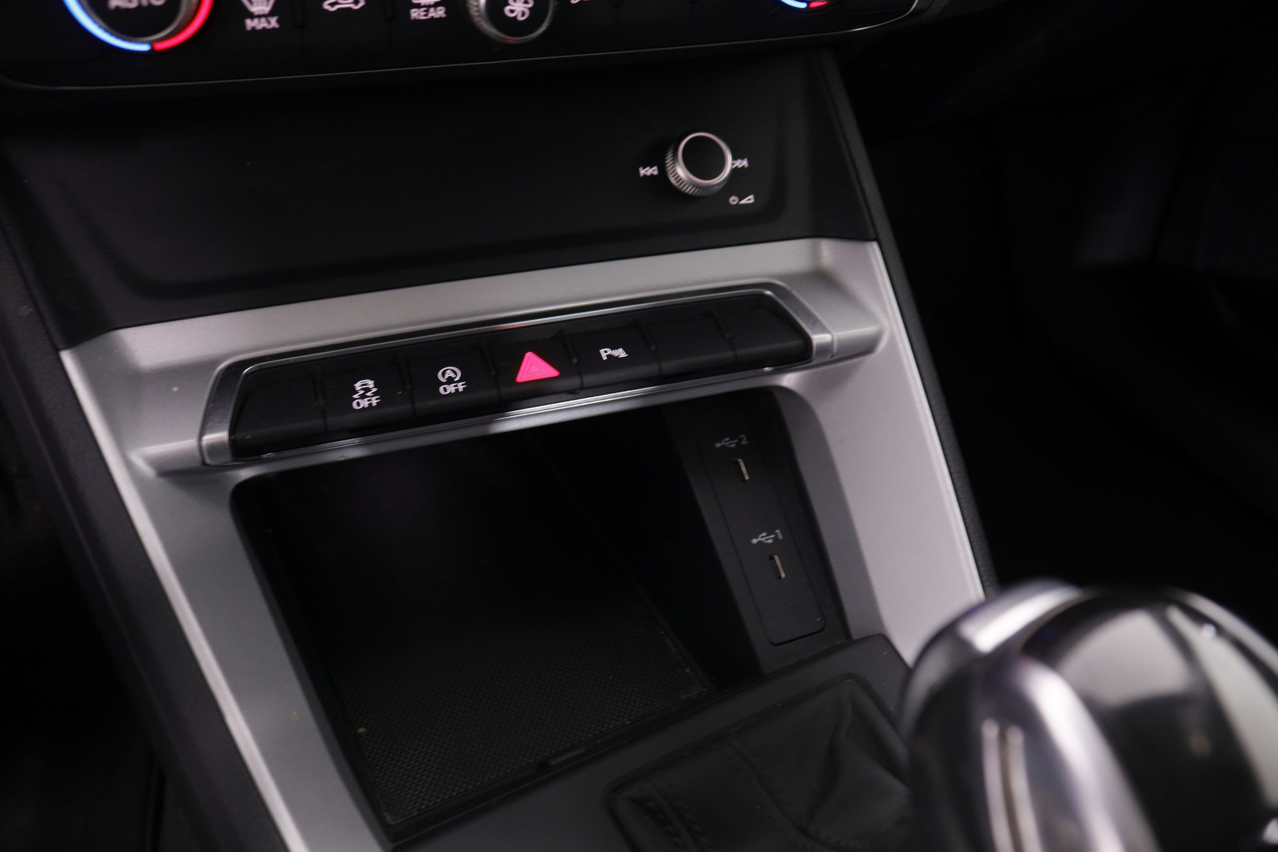 Audi Q3 35 TDI Advance - foto 16