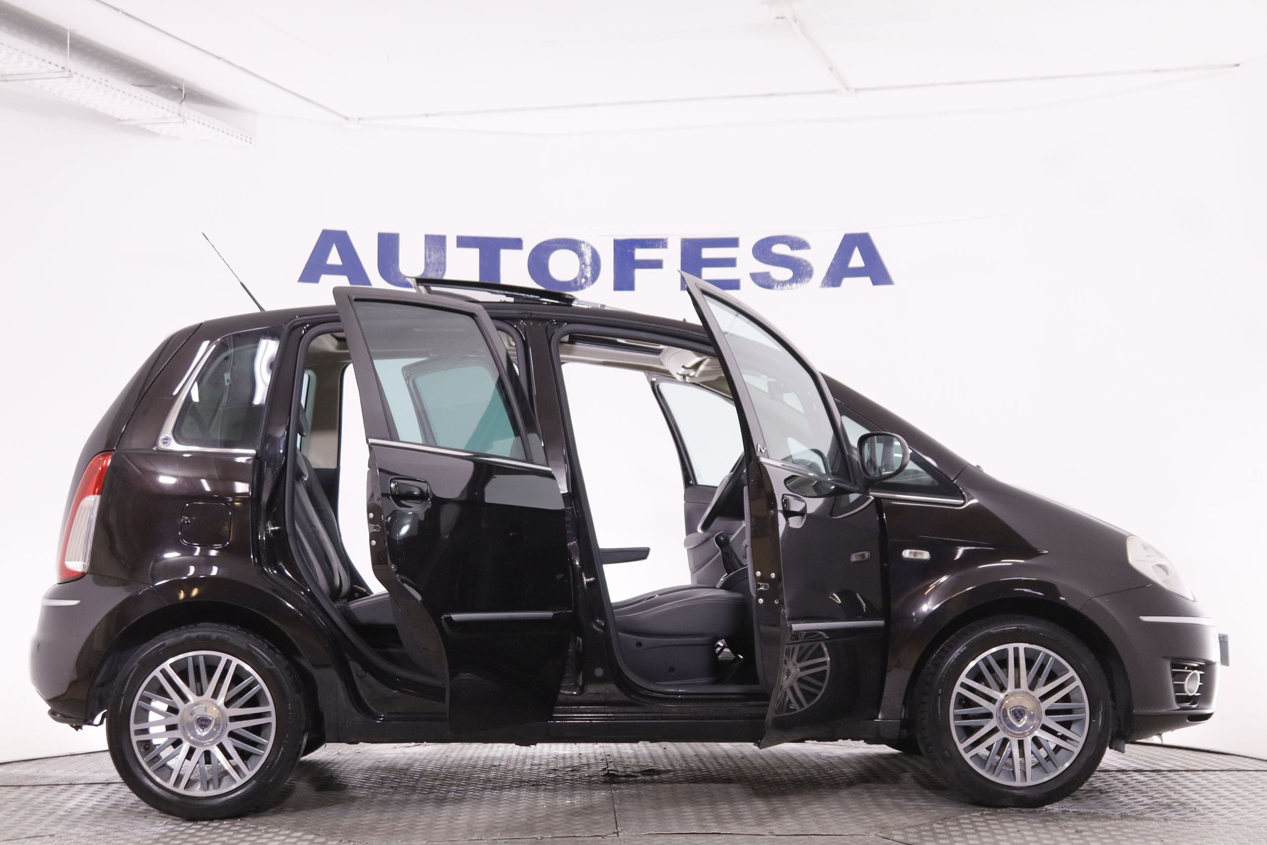 Lancia Musa 1.3 Mjet Platino - foto 9