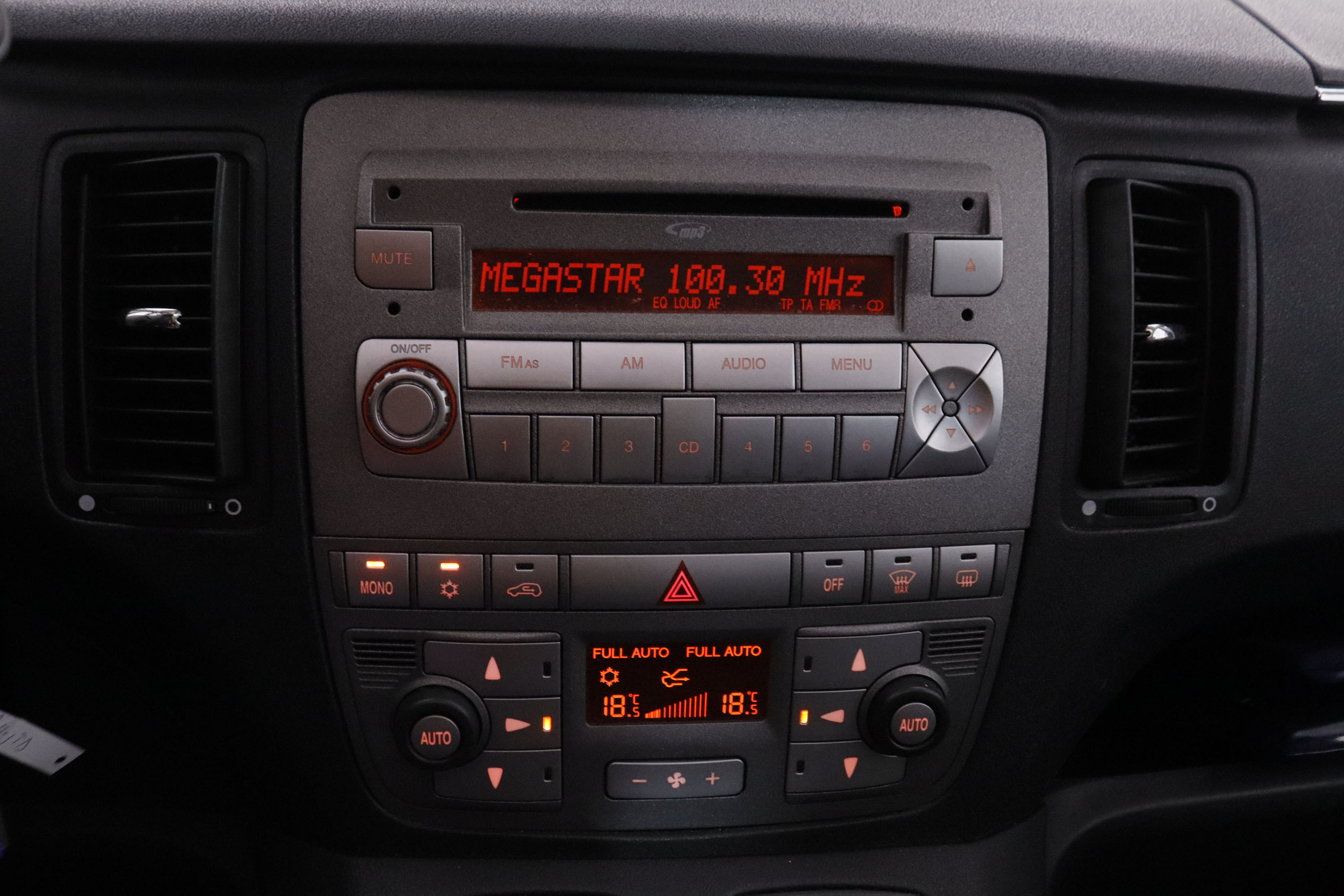 Lancia Musa 1.3 Mjet Platino - foto 16