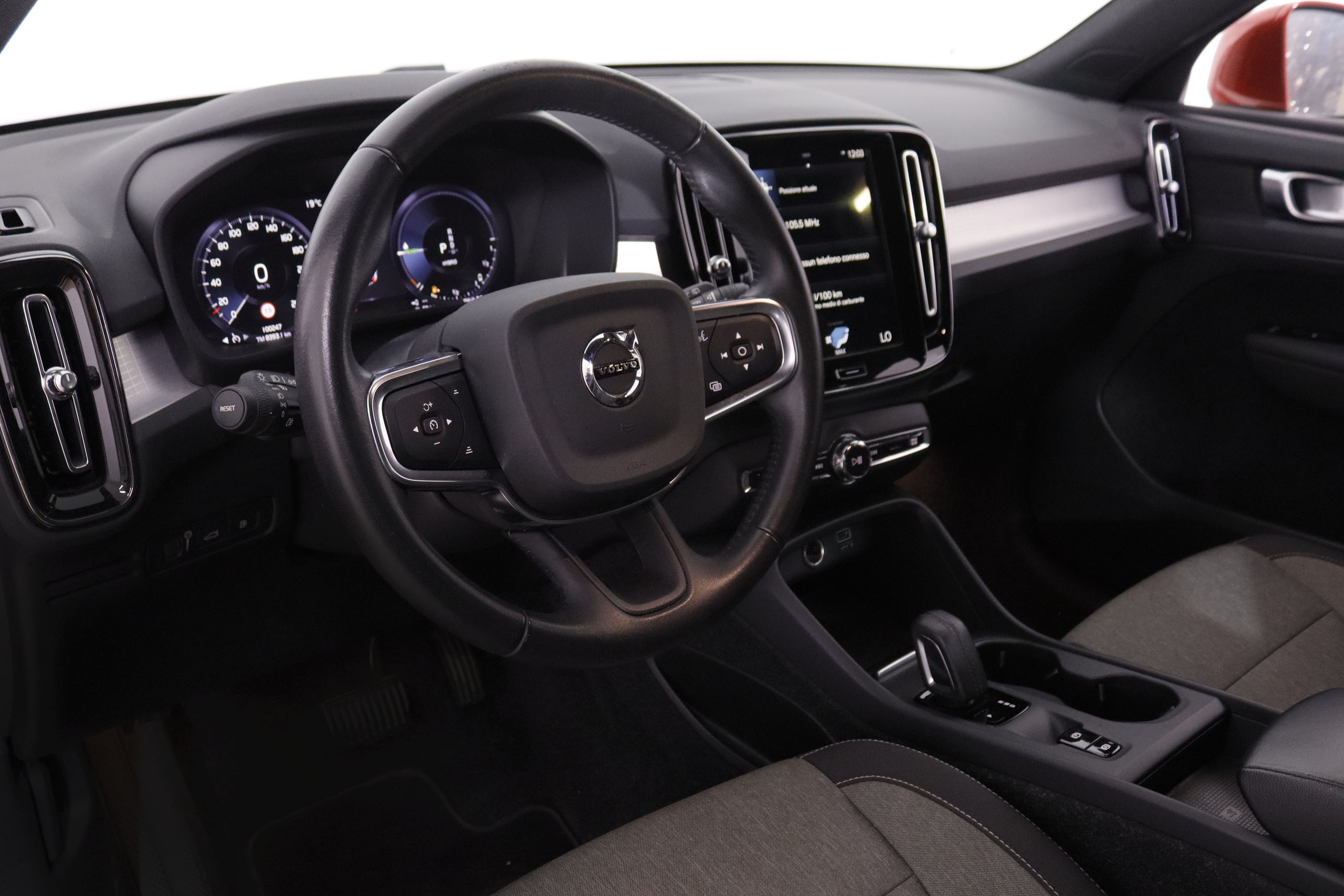 Volvo XC40 1.5 T5 Recharge Inscription Expression - foto 12
