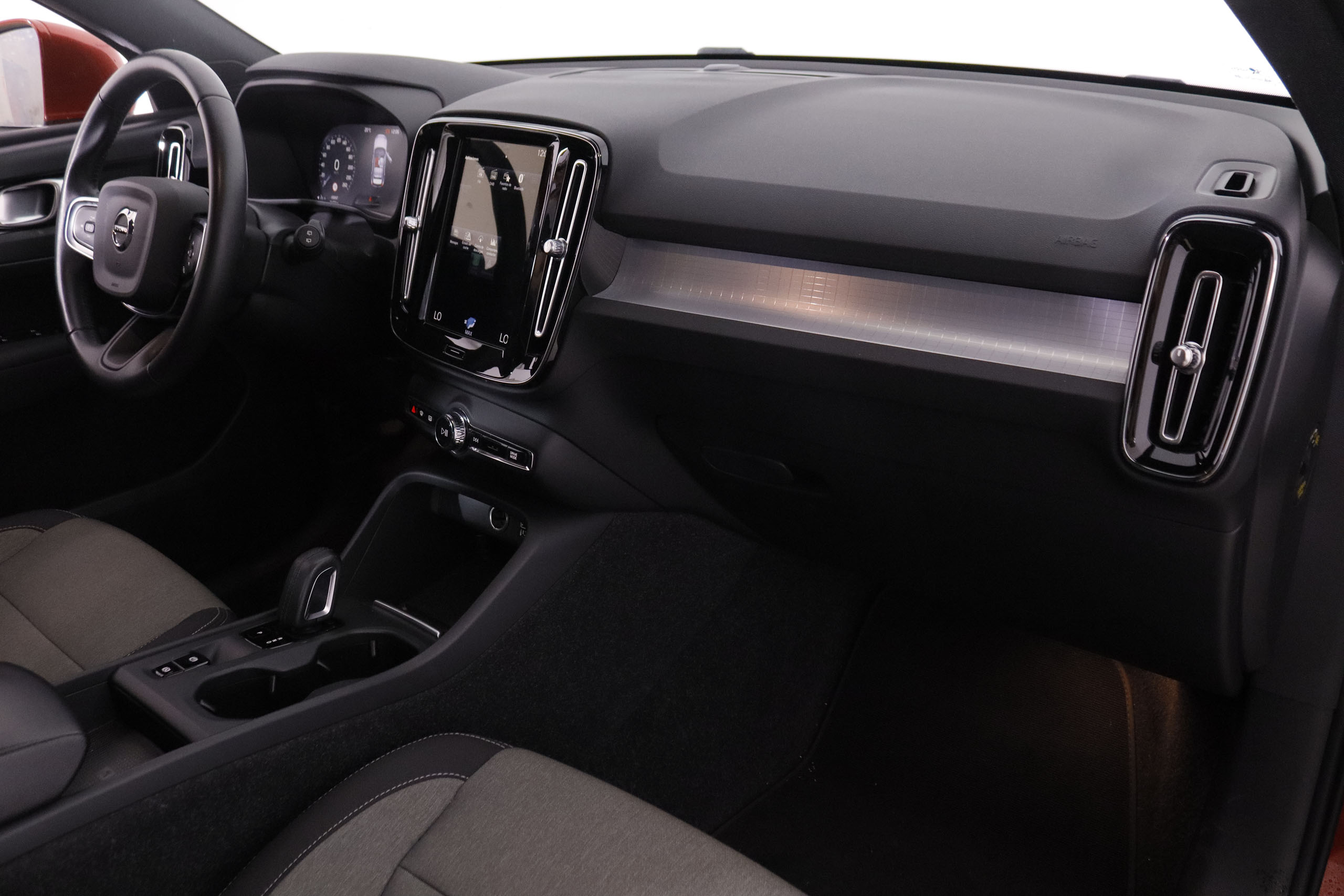 Volvo XC40 1.5 T5 Recharge Inscription Expression - foto 13