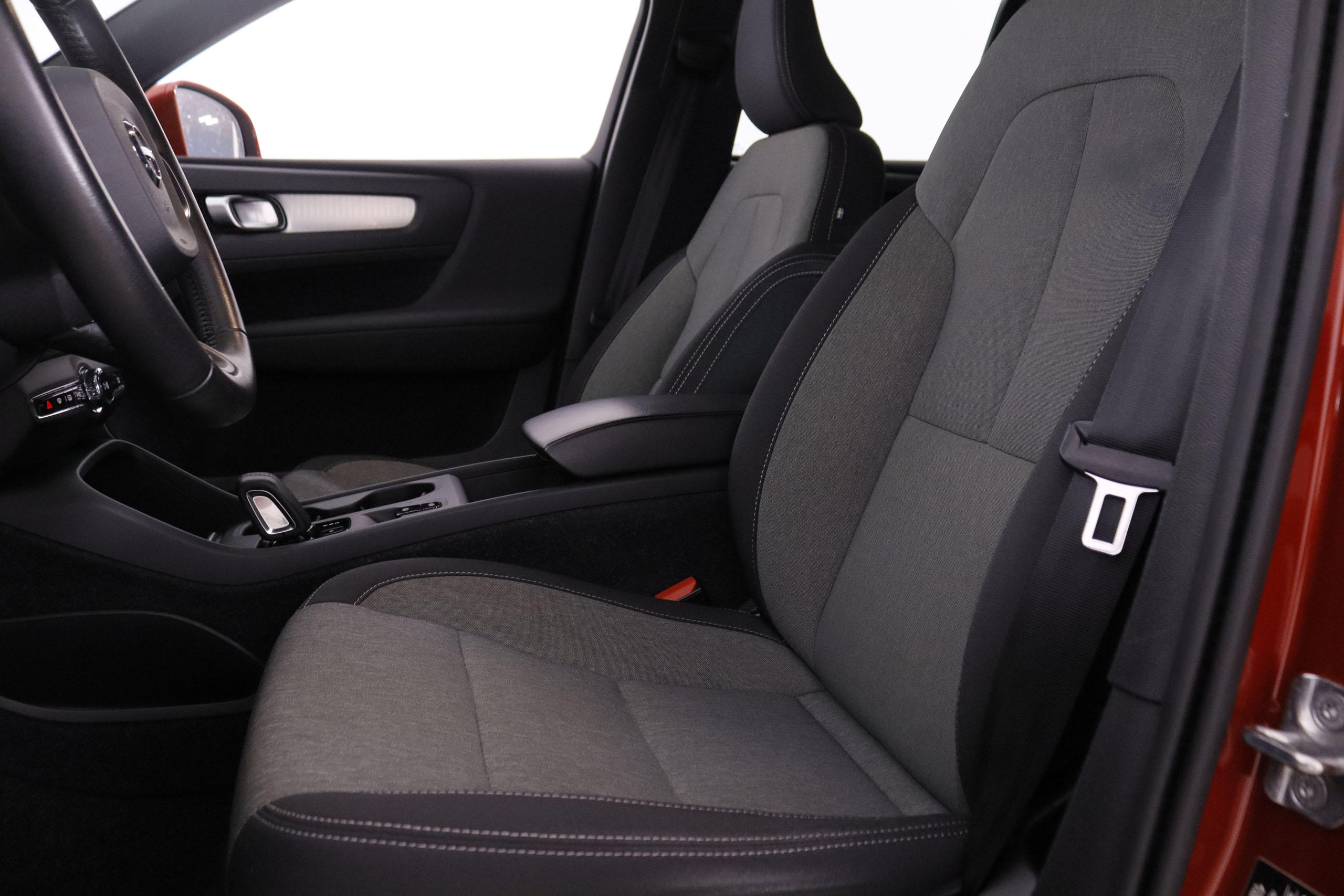 Volvo XC40 1.5 T5 Recharge Inscription Expression - foto 21