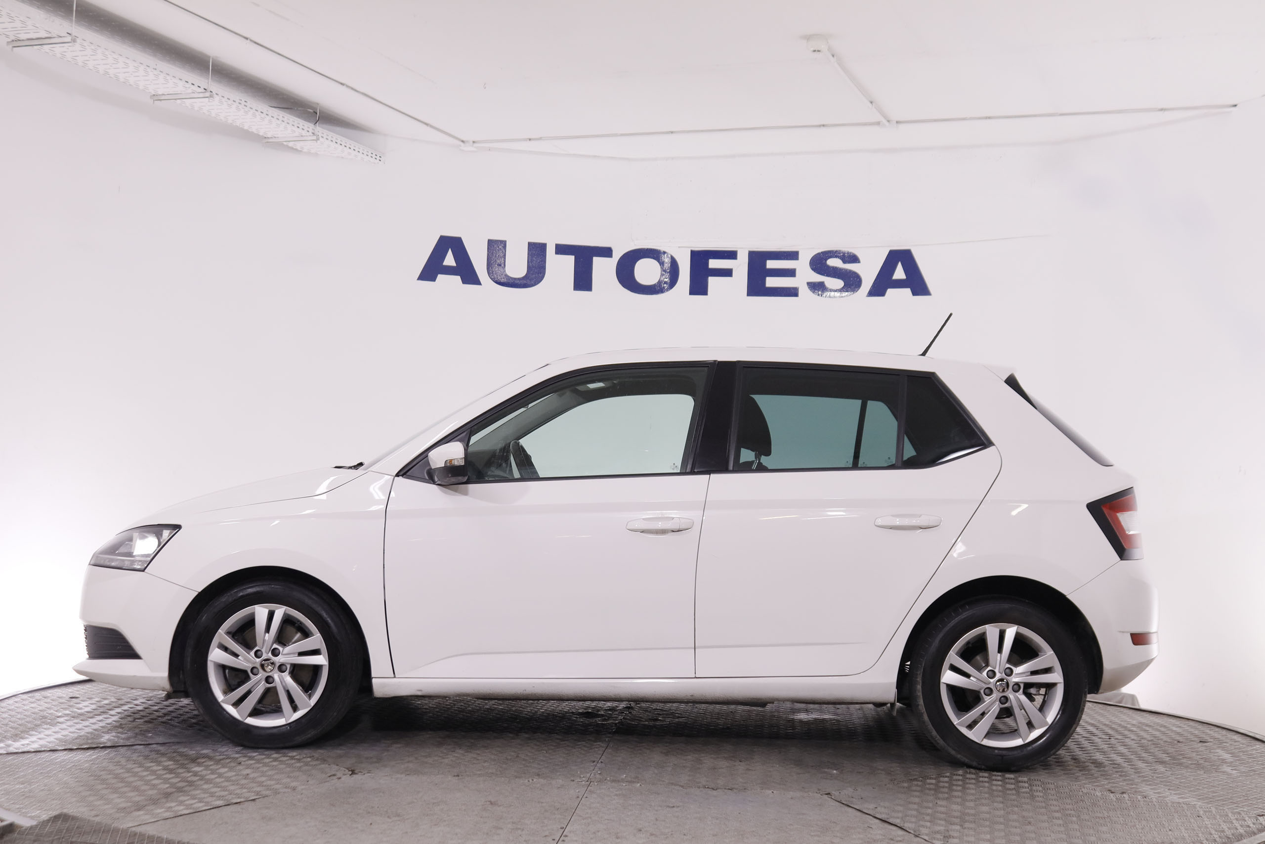 Škoda Fabia 1.0 TSI DSG - foto 8