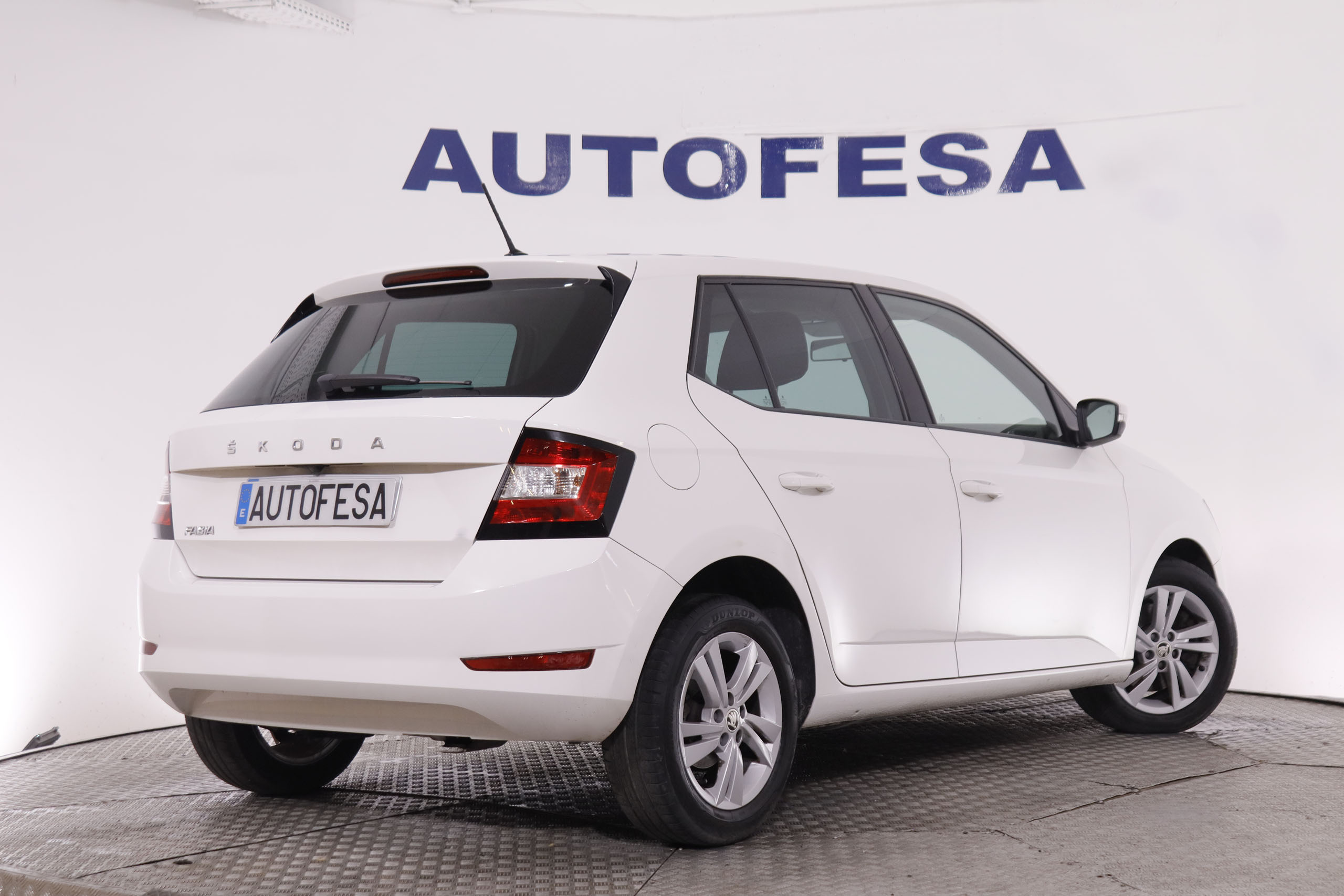 Škoda Fabia 1.0 TSI DSG - foto 5