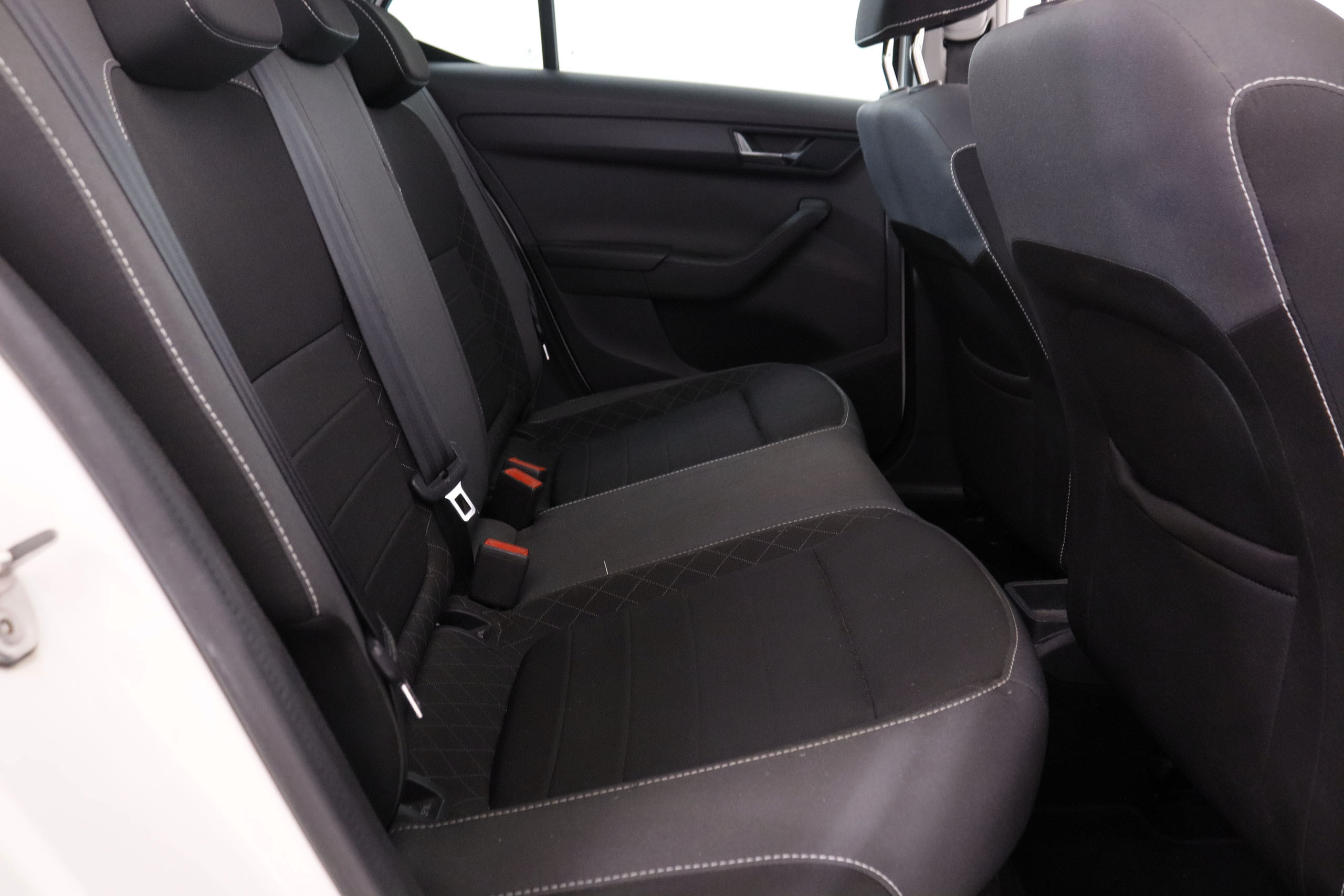Škoda Fabia 1.0 TSI DSG - foto 20
