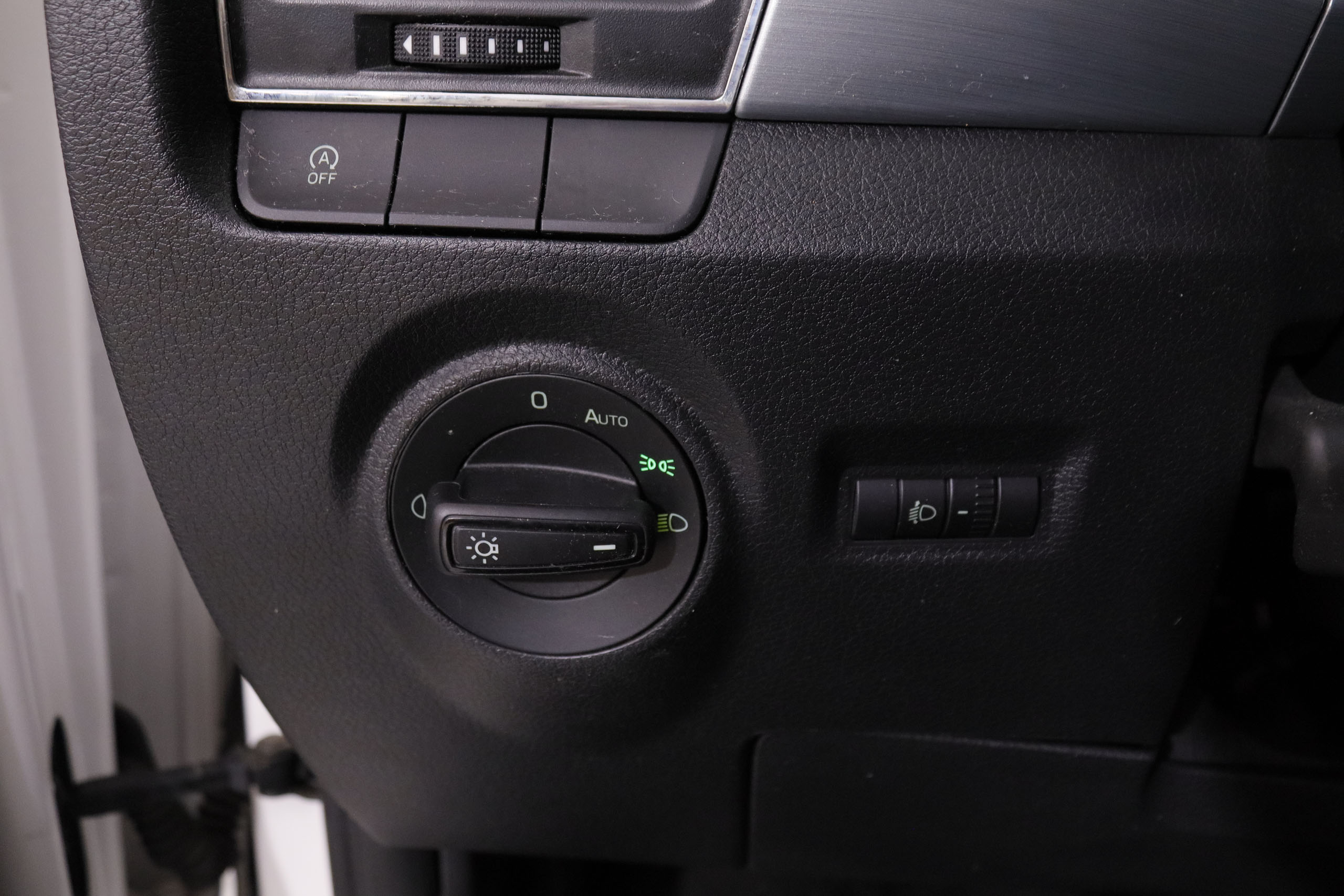 Škoda Fabia 1.0 TSI DSG - foto 15