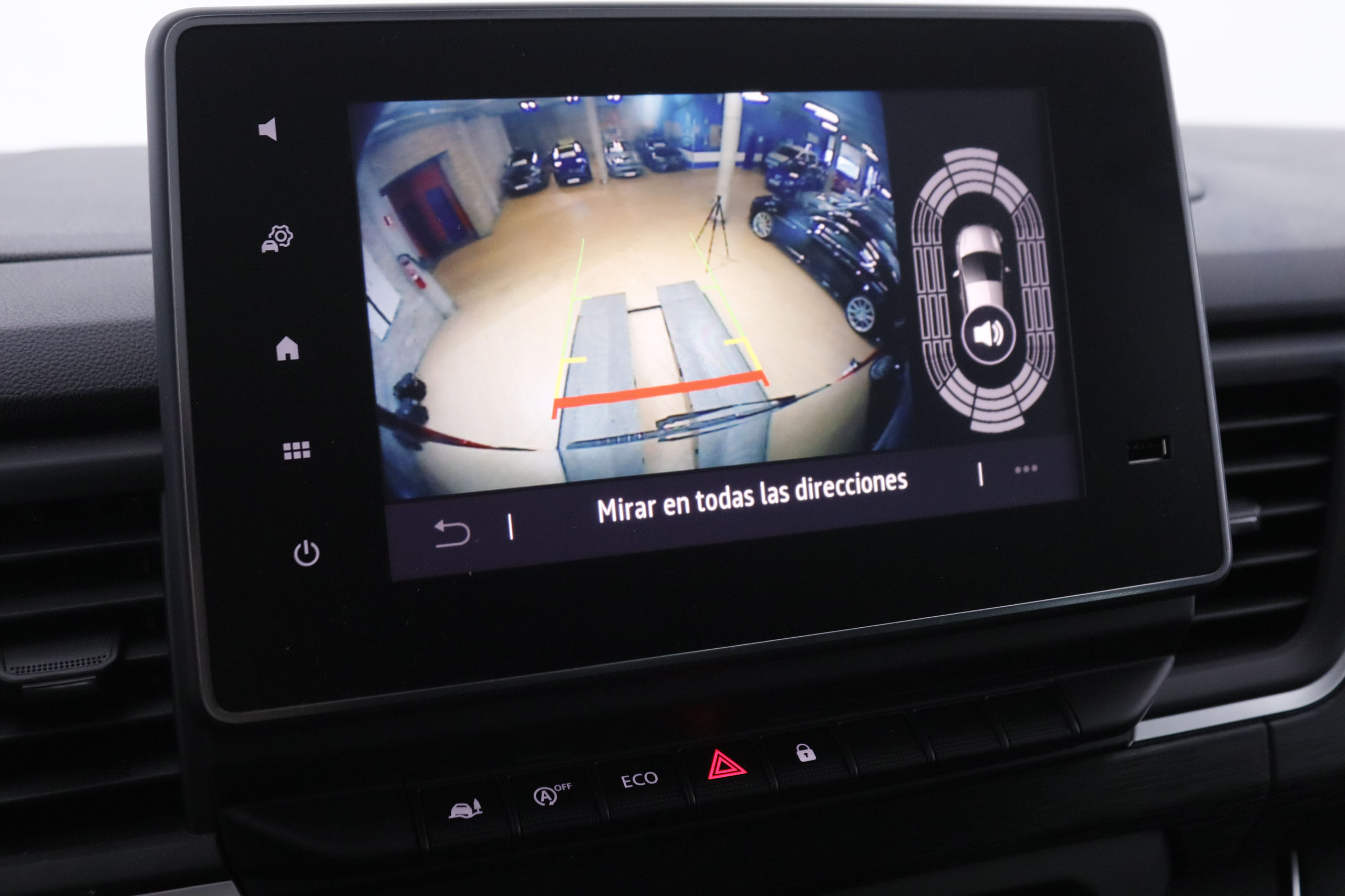 Nissan Primastar 2.0 dCi L2H1 Tekna 9 plazas - foto 17