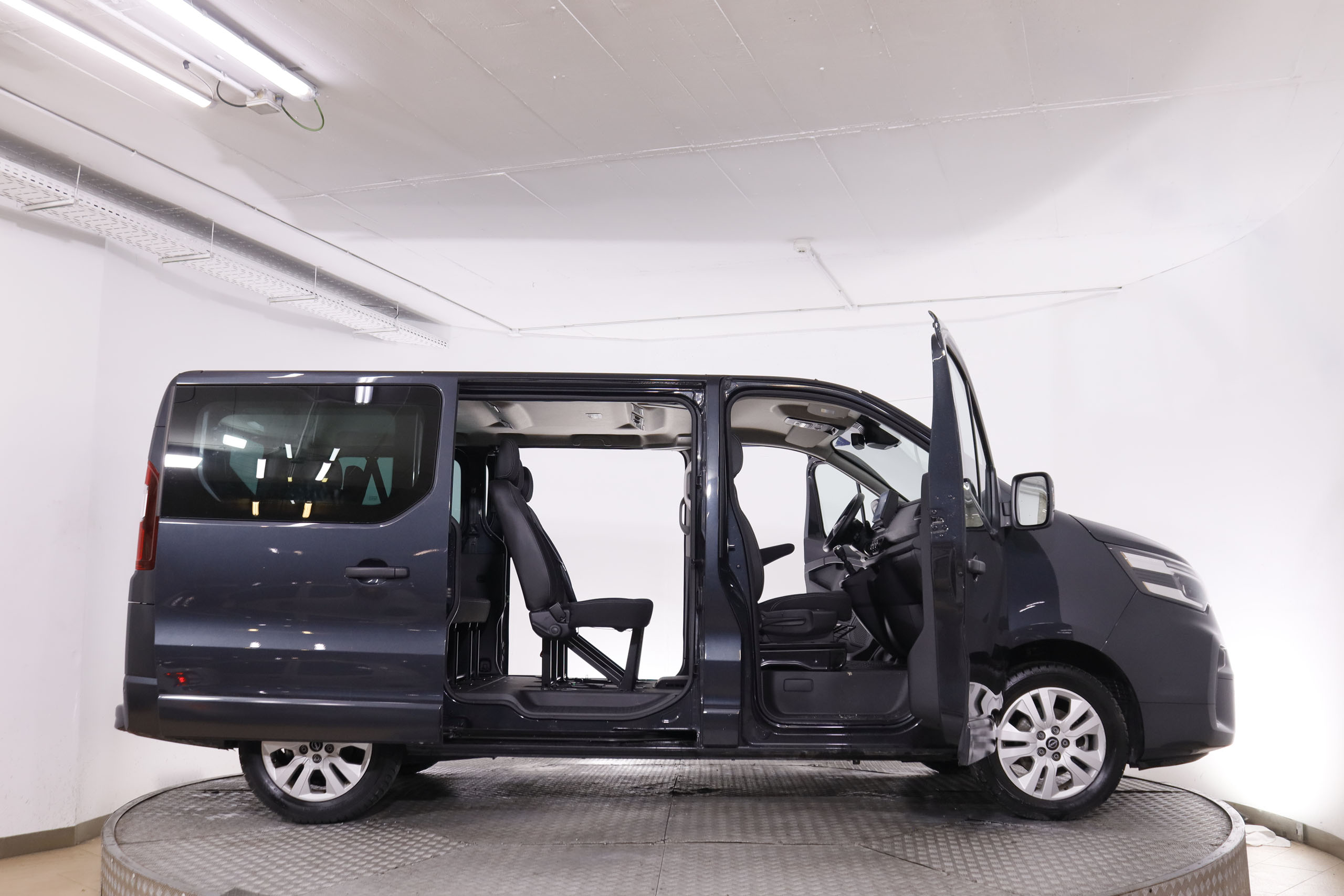 Nissan Primastar 2.0 dCi L1H1 Tekna 8 plazas - foto 10