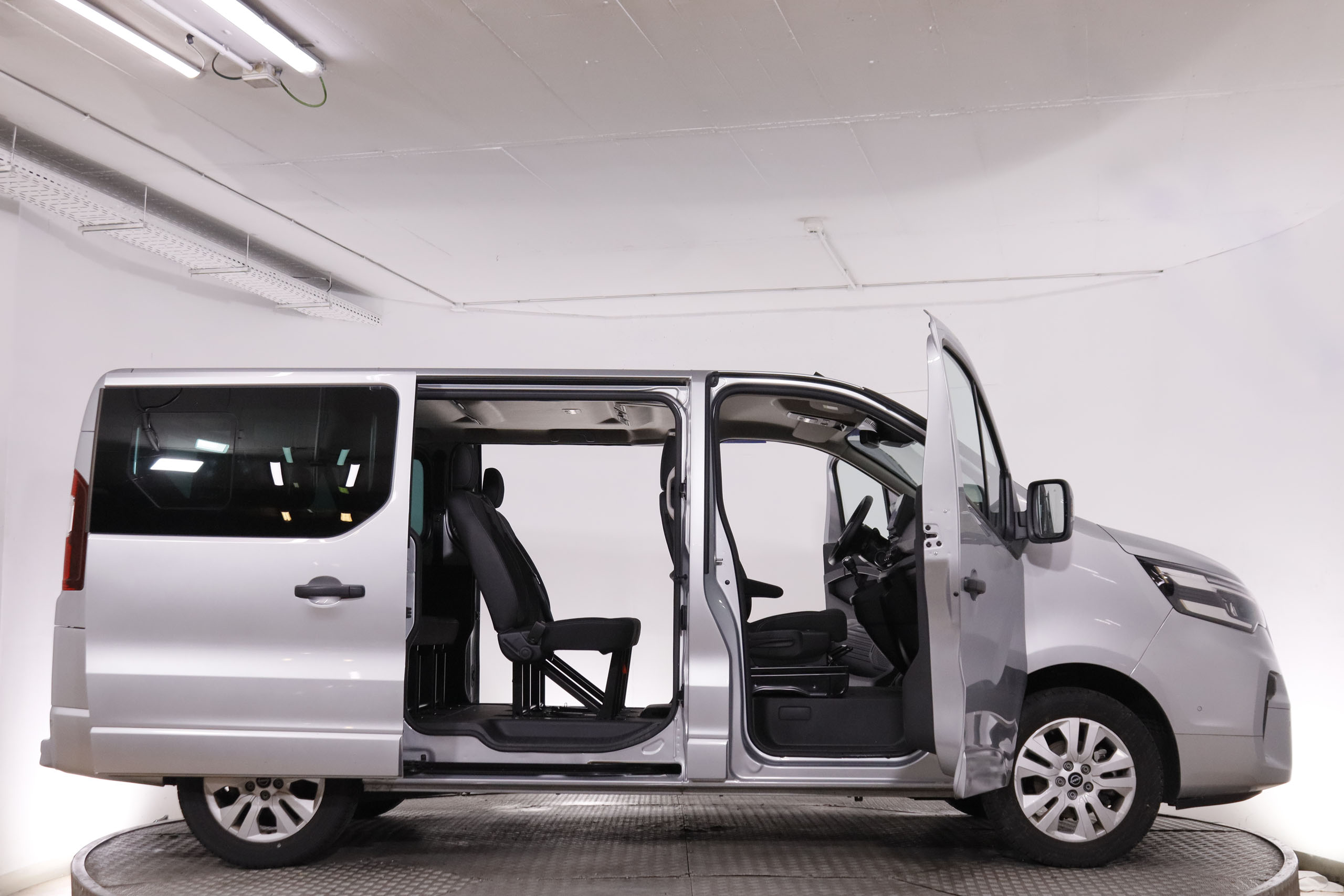 Nissan Primastar 2.0 dCi L1H1 Tekna 8 plazas - foto 10
