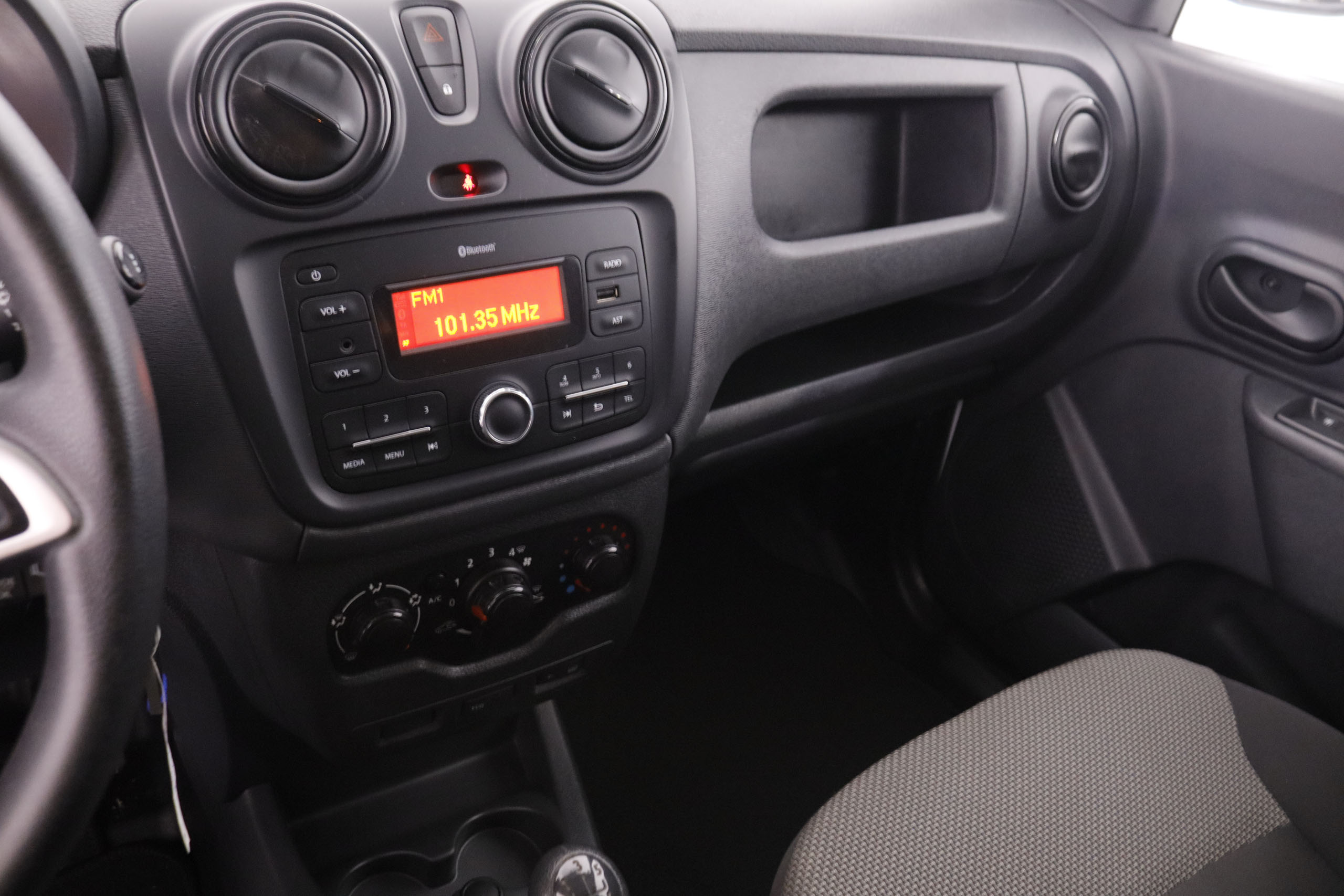 Dacia Dokker 1.6 GLP Carga - foto 13