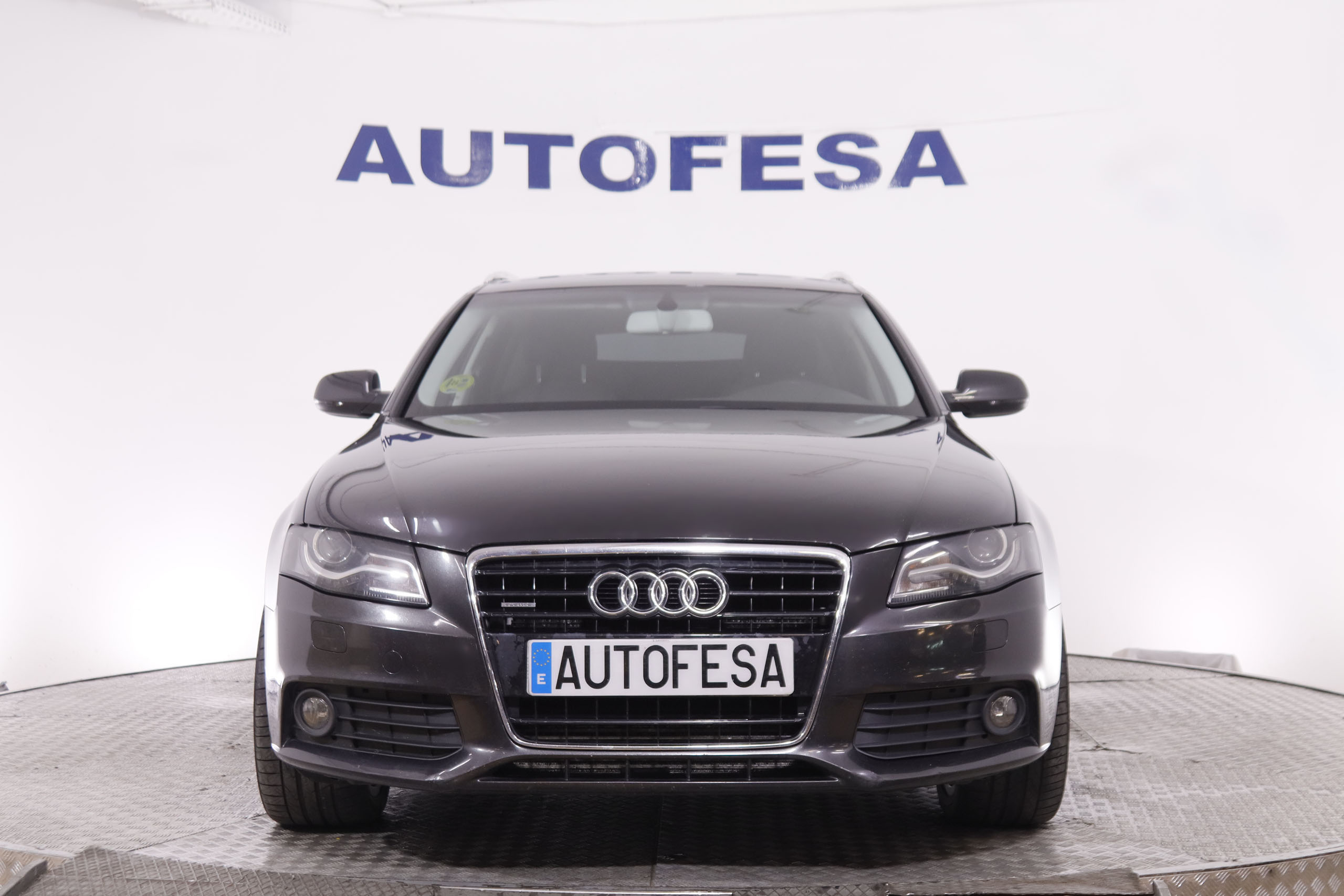 Audi A4 3.0 TDI Avant quattro - foto 2