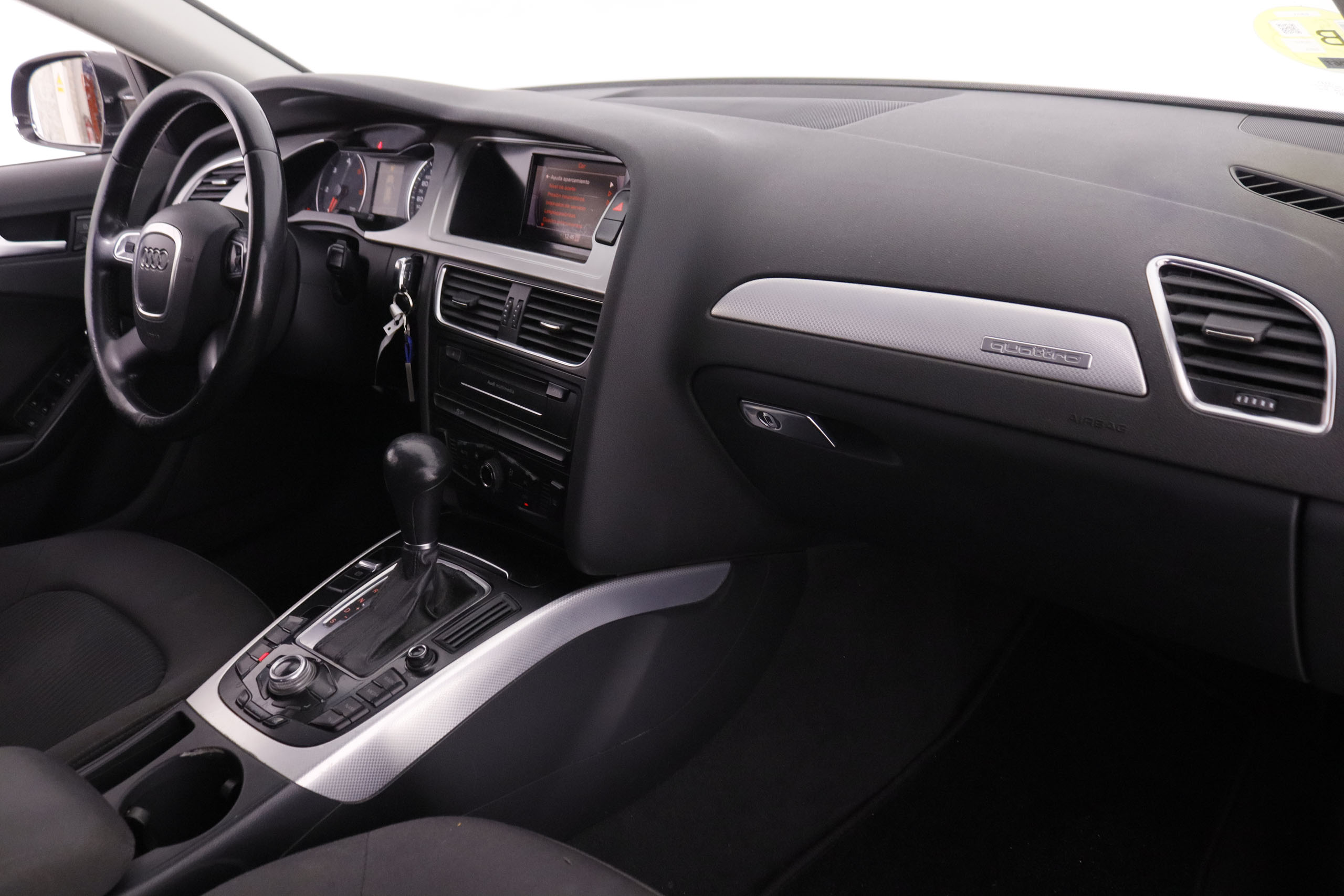 Audi A4 3.0 TDI Avant quattro - foto 13
