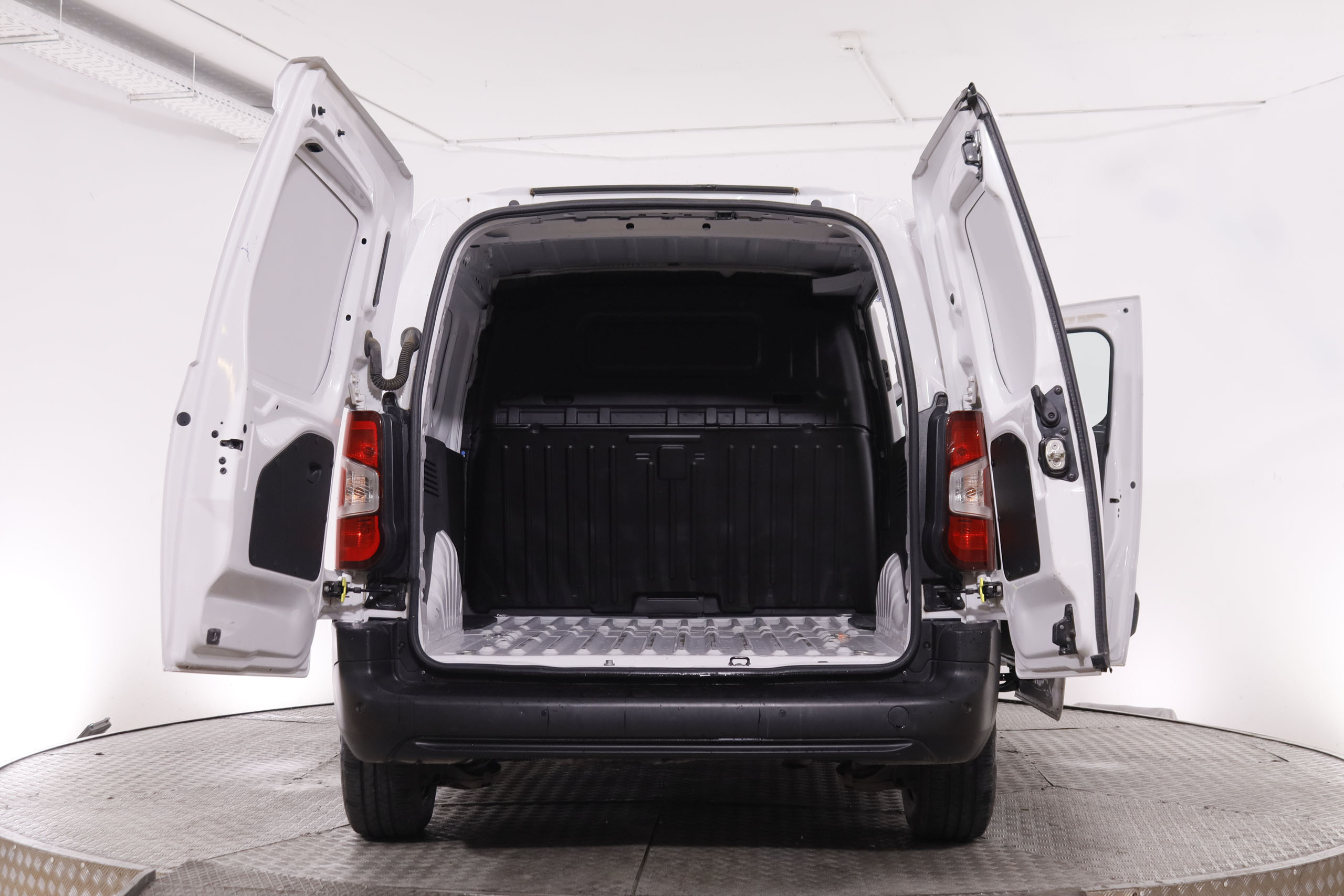 Citroën Berlingo Van 1.5 HDi Venta Solo Profesionales - foto 9