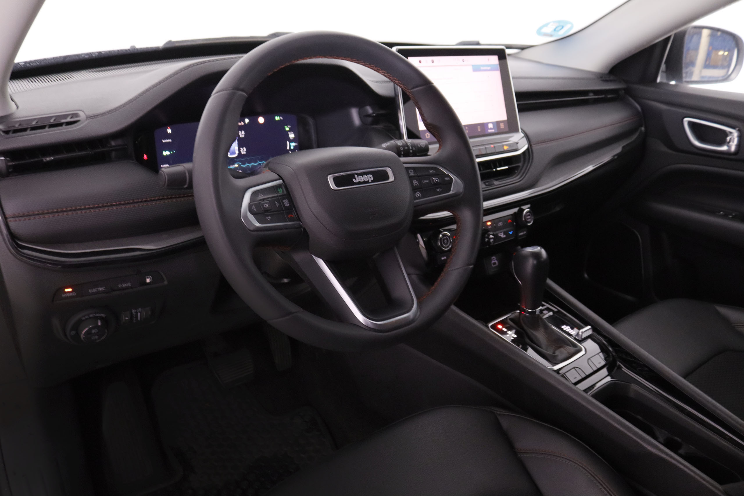 Jeep Compass 4xe 1.3 PHEV Trailhawk - foto 12