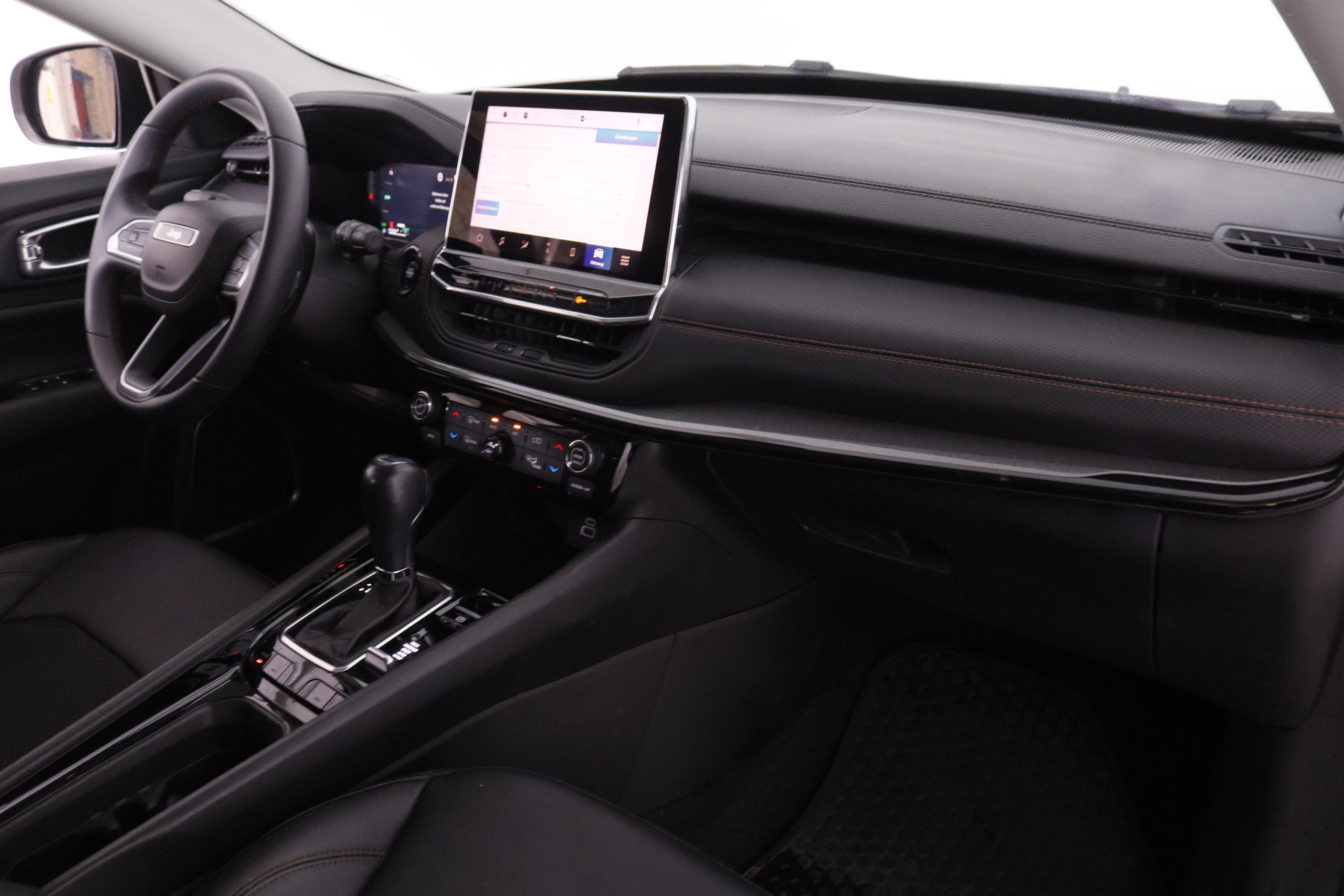 Jeep Compass 4xe 1.3 PHEV Trailhawk - foto 11