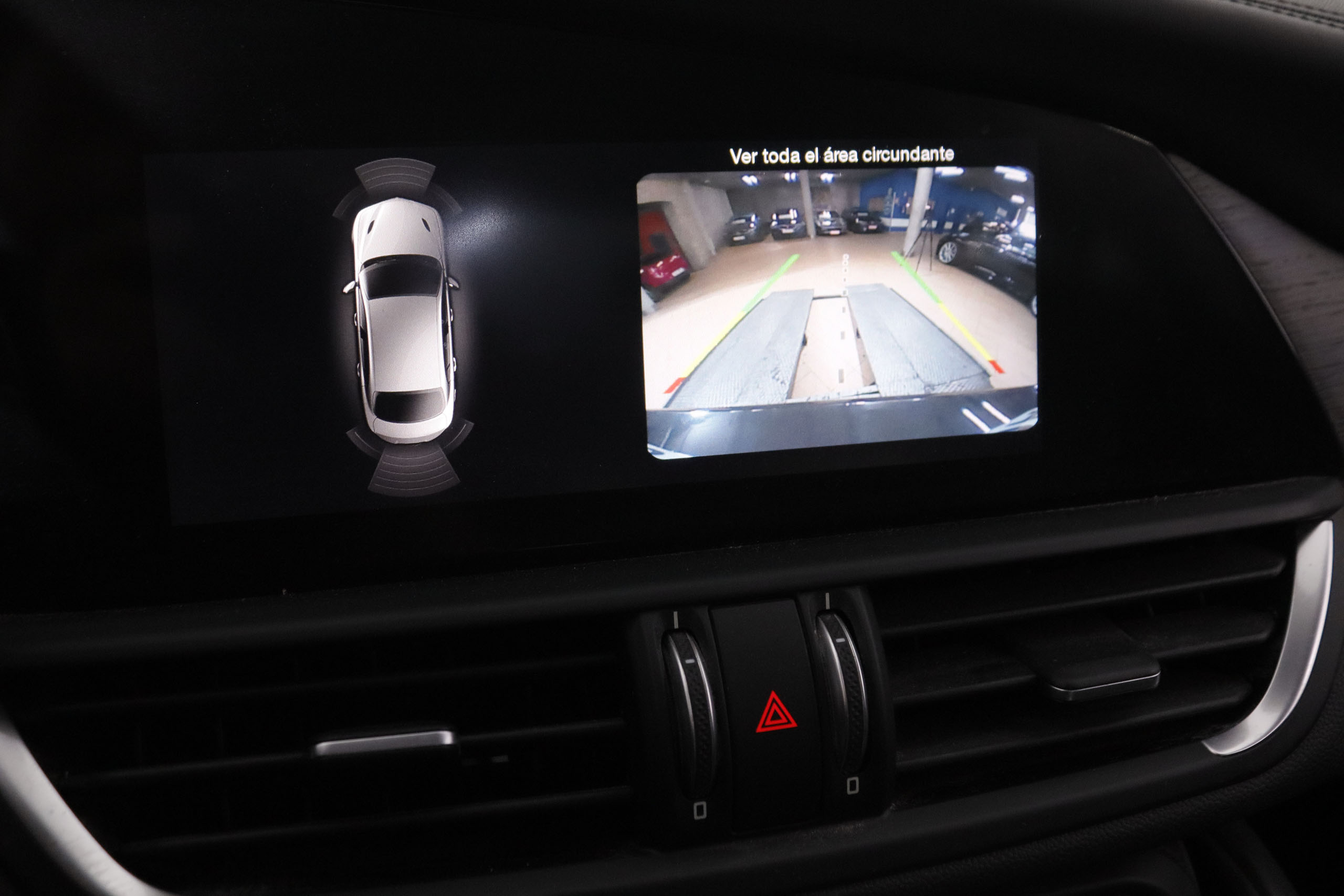 Alfa Romeo Giulia 2.2D Lusso - foto 17