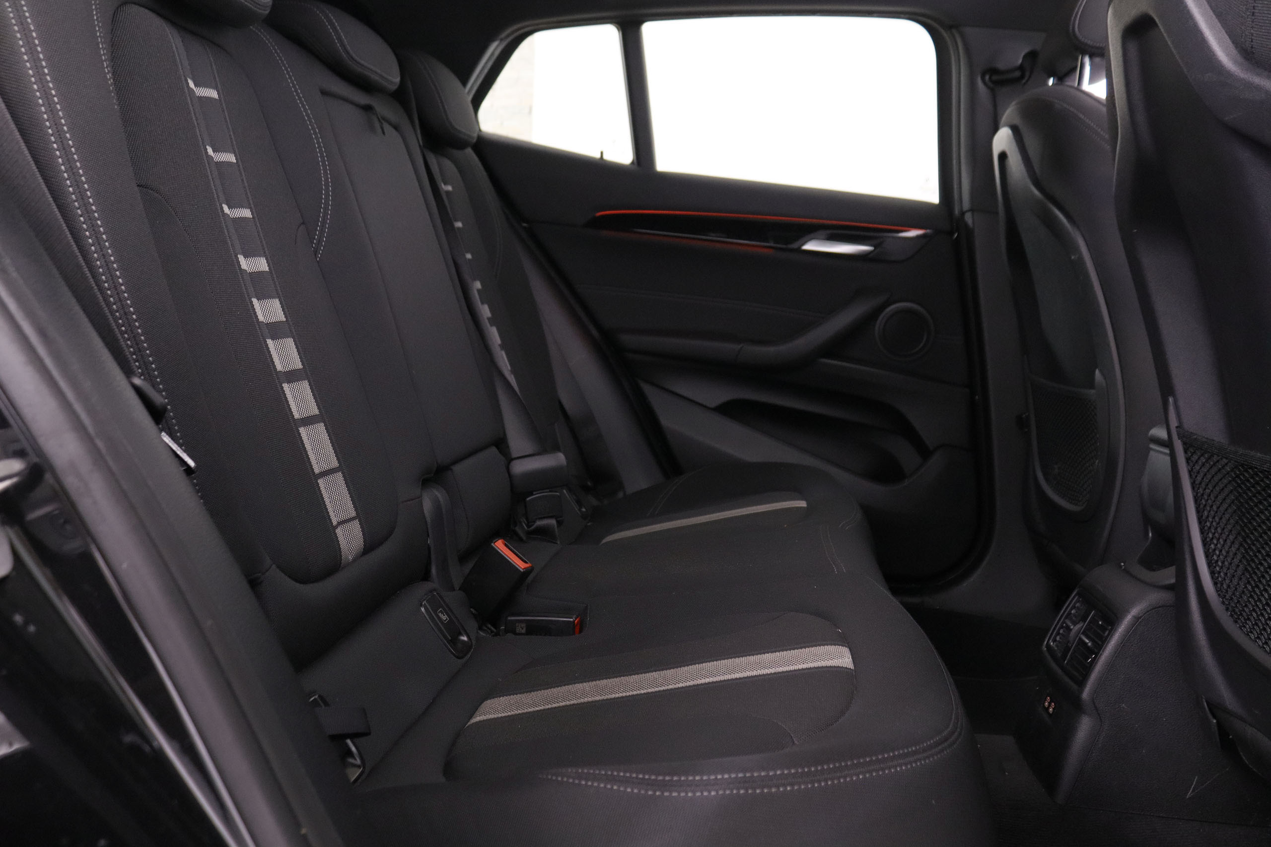 BMW X2 sDrive 18i - foto 19