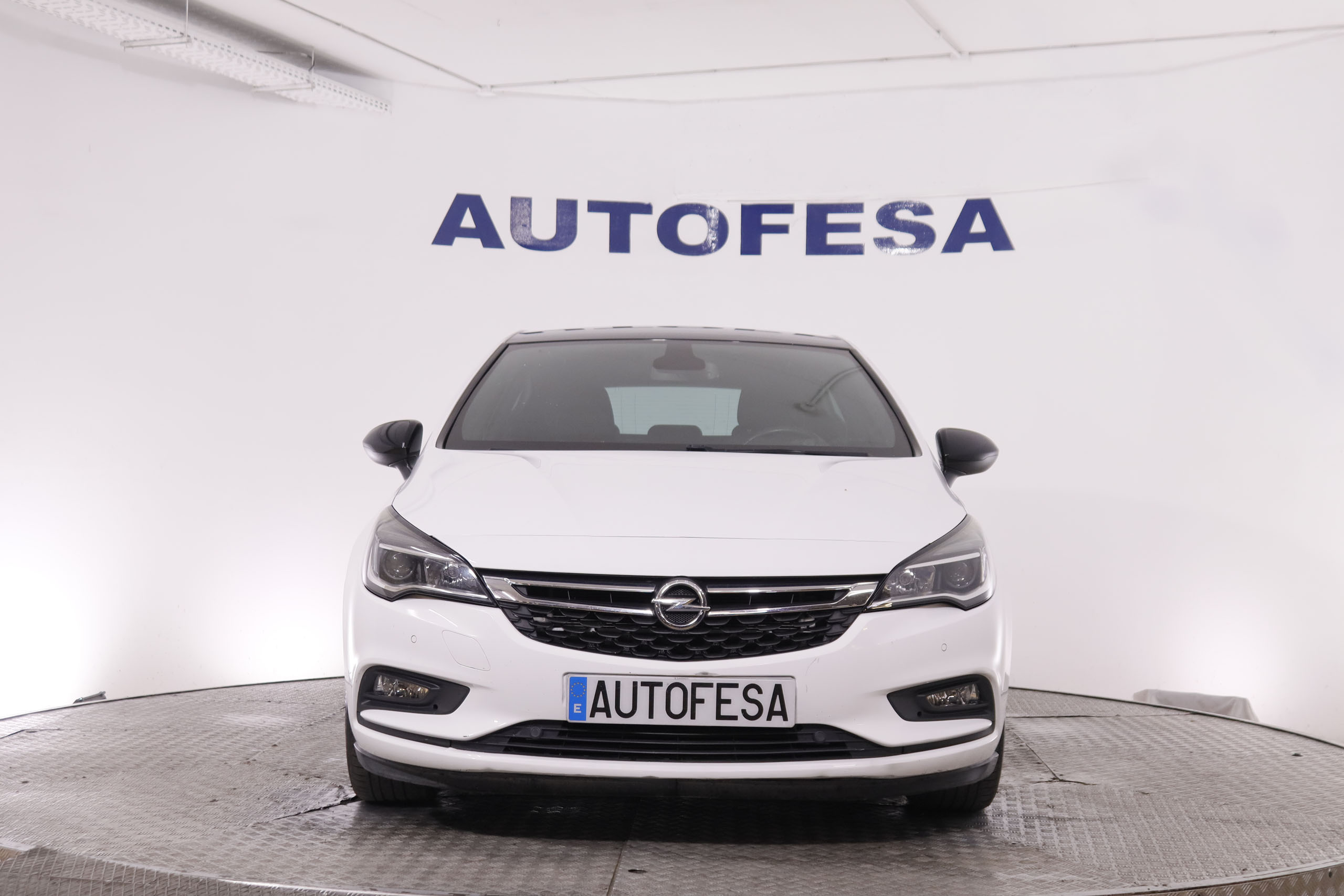 Opel Astra 1.6 CDTI Black Edition Plus - foto 2