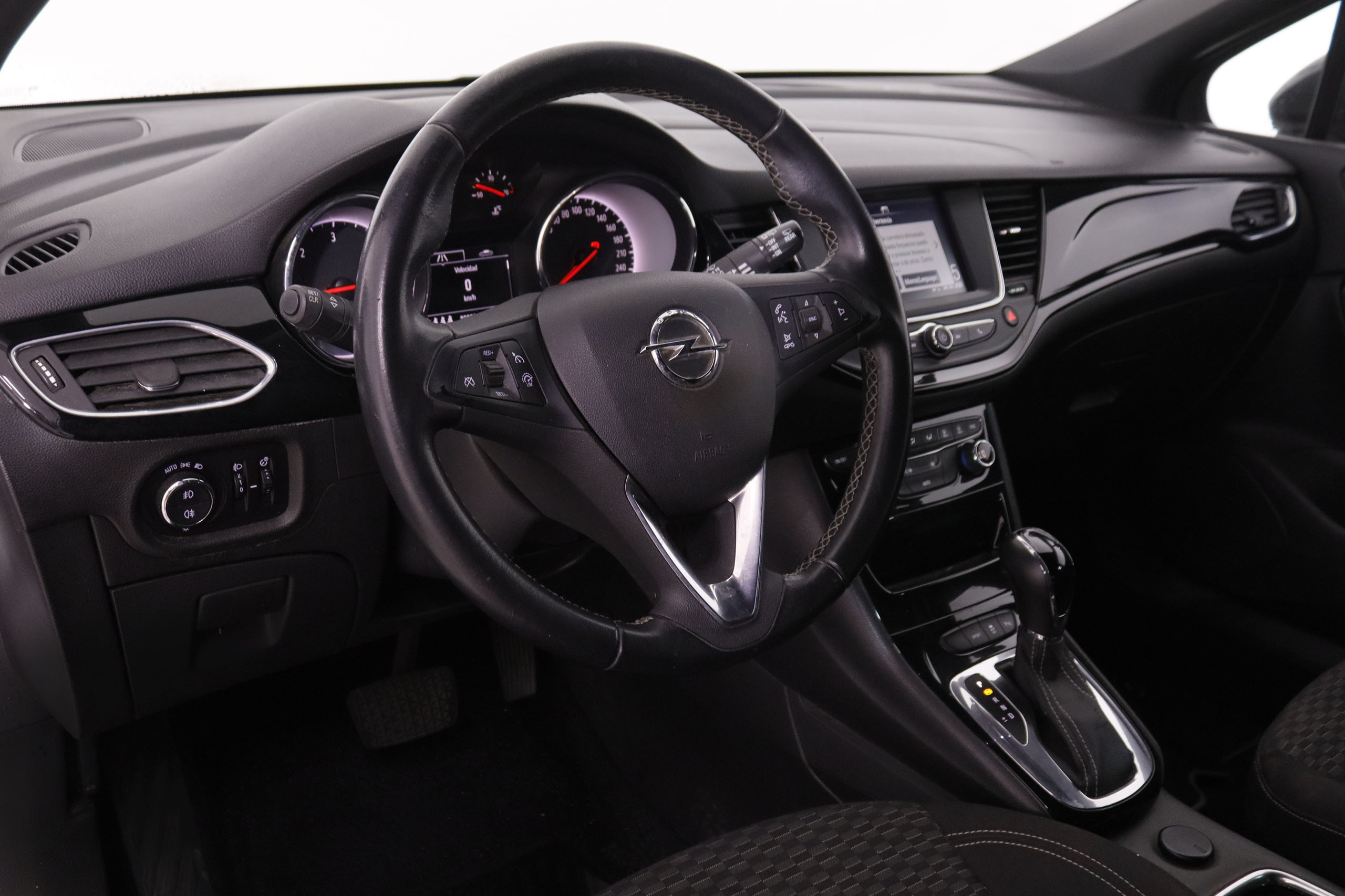 Opel Astra 1.6 CDTI Black Edition Plus - foto 11