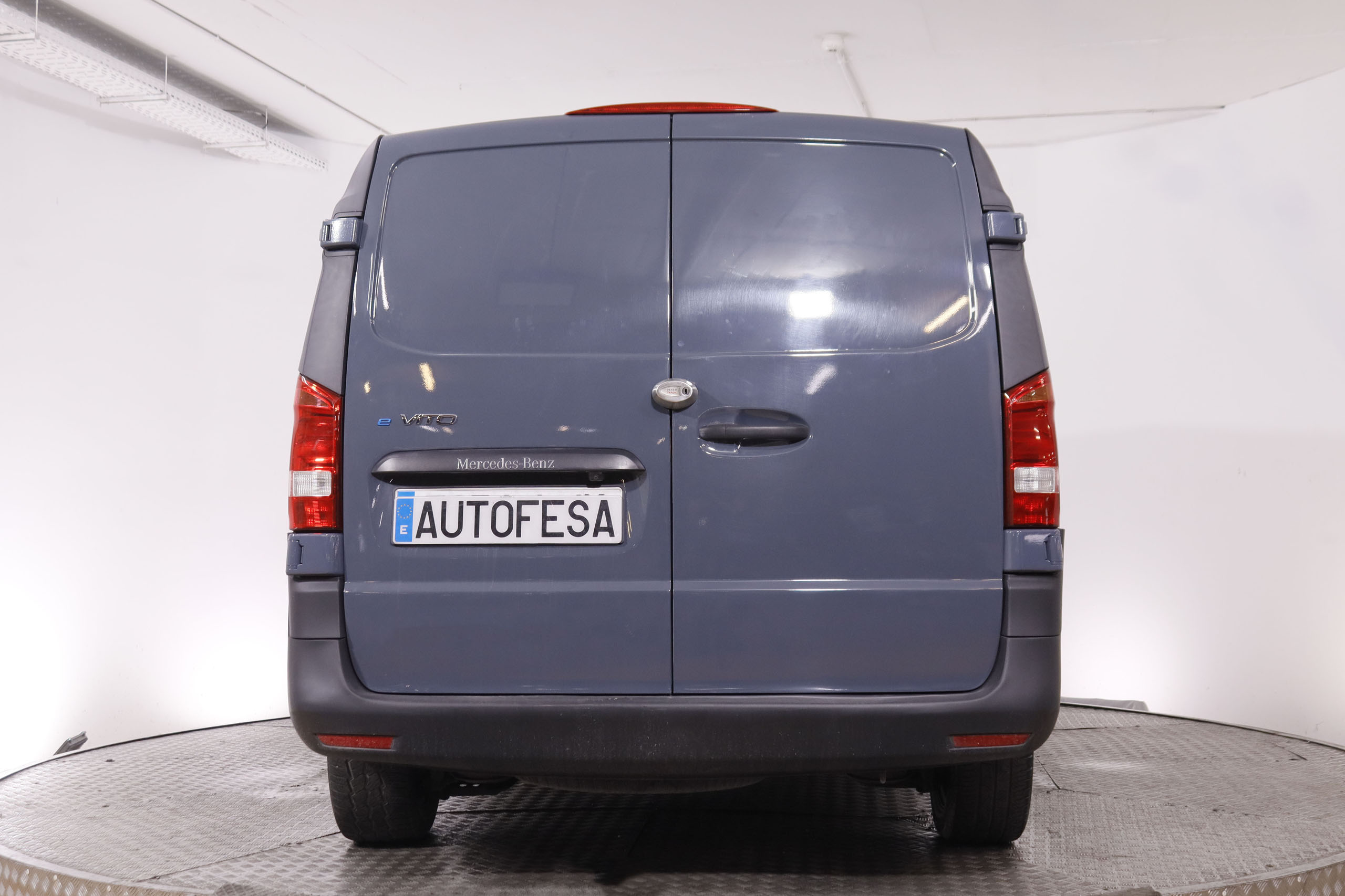 Mercedes-Benz Vito Eléctrico Furgon Largo 111 - foto 7