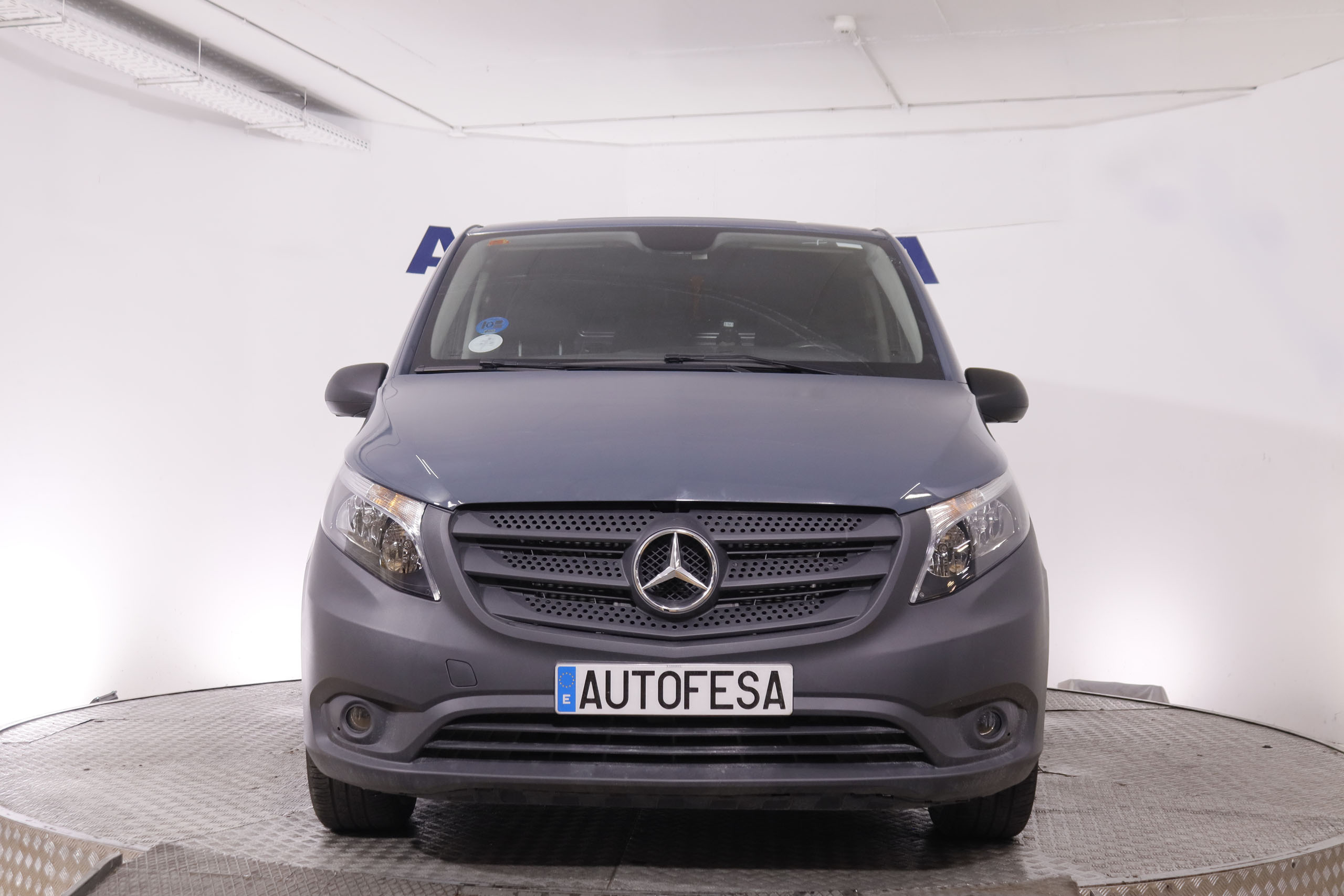 Mercedes-Benz Vito Eléctrico Furgon Largo 111 - foto 2
