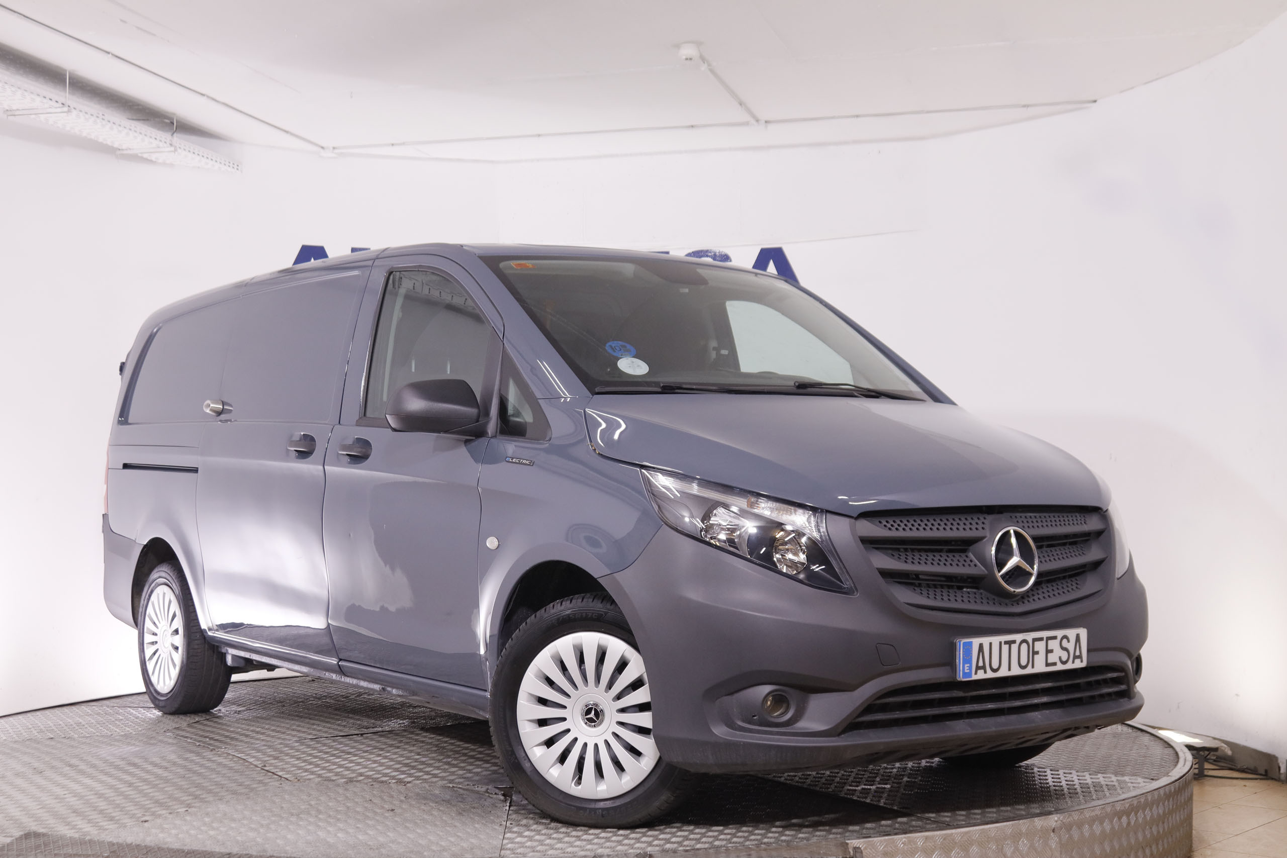 Mercedes-Benz Vito Eléctrico Furgon Largo 111 - foto 3