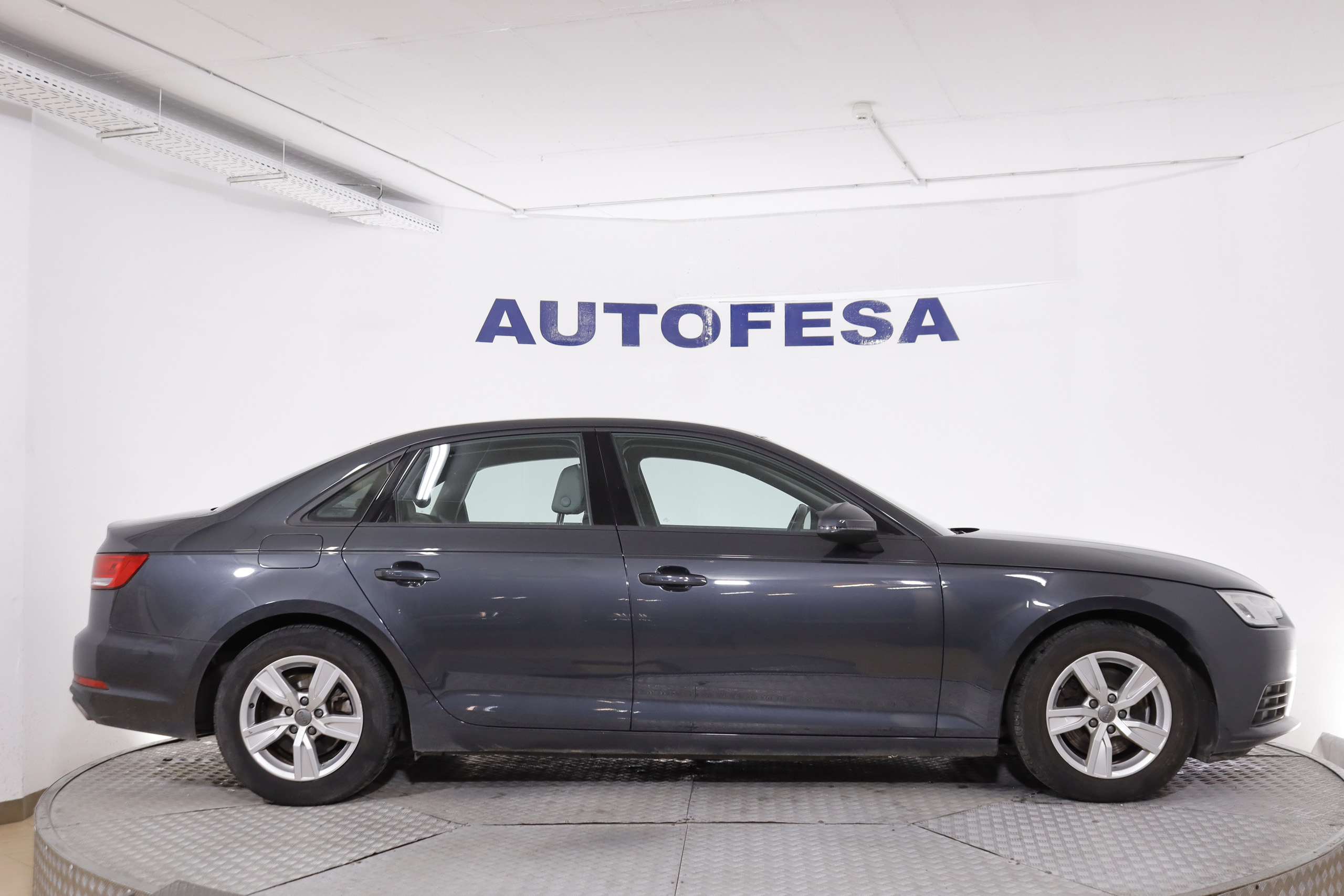 Audi A4 40 TFSI Advance - foto 8