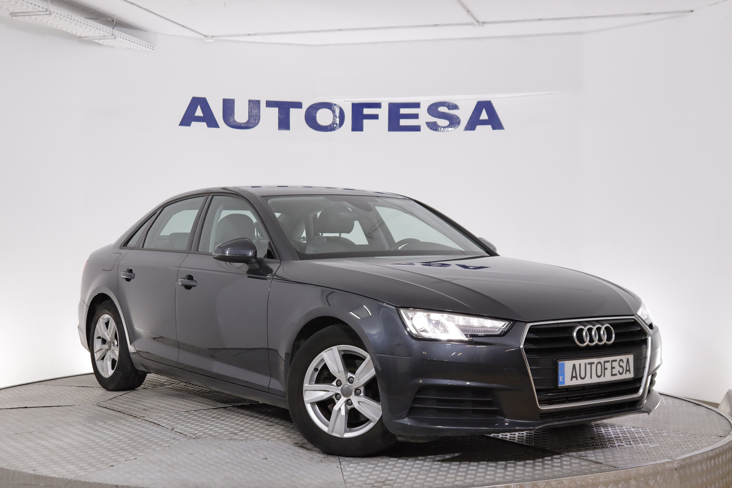 Audi A4 40 TFSI Advance - foto 3