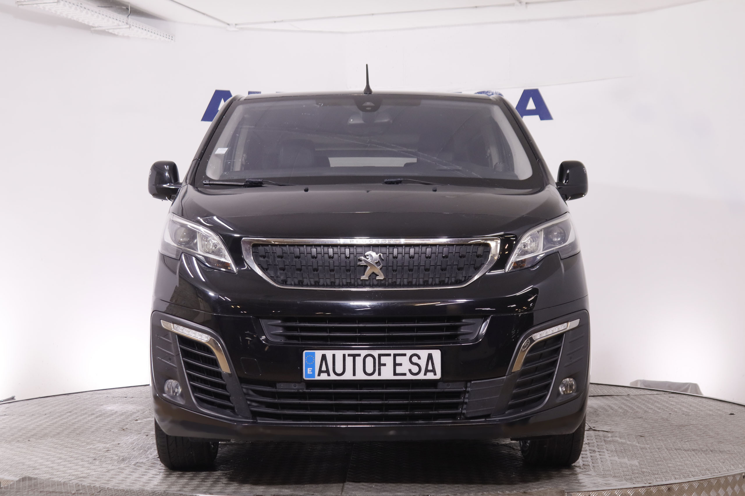 Peugeot Traveller 2.0 BlueHDi 6 plazas - foto 2