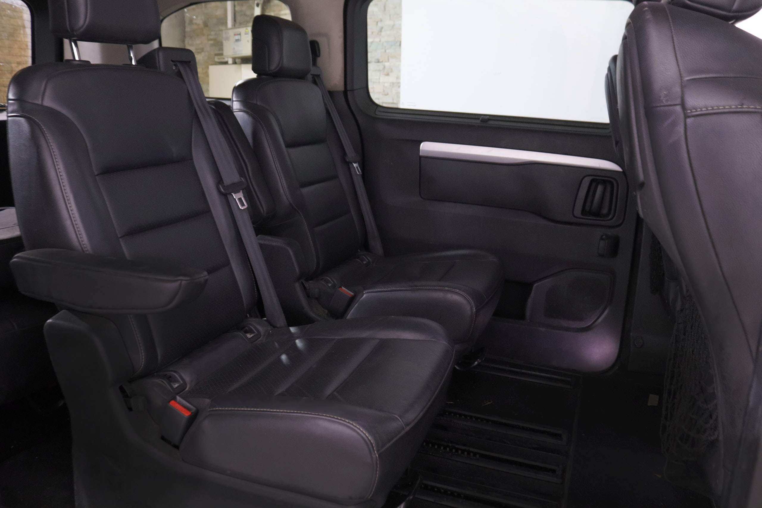 Peugeot Traveller 2.0 BlueHDi 6 plazas - foto 23