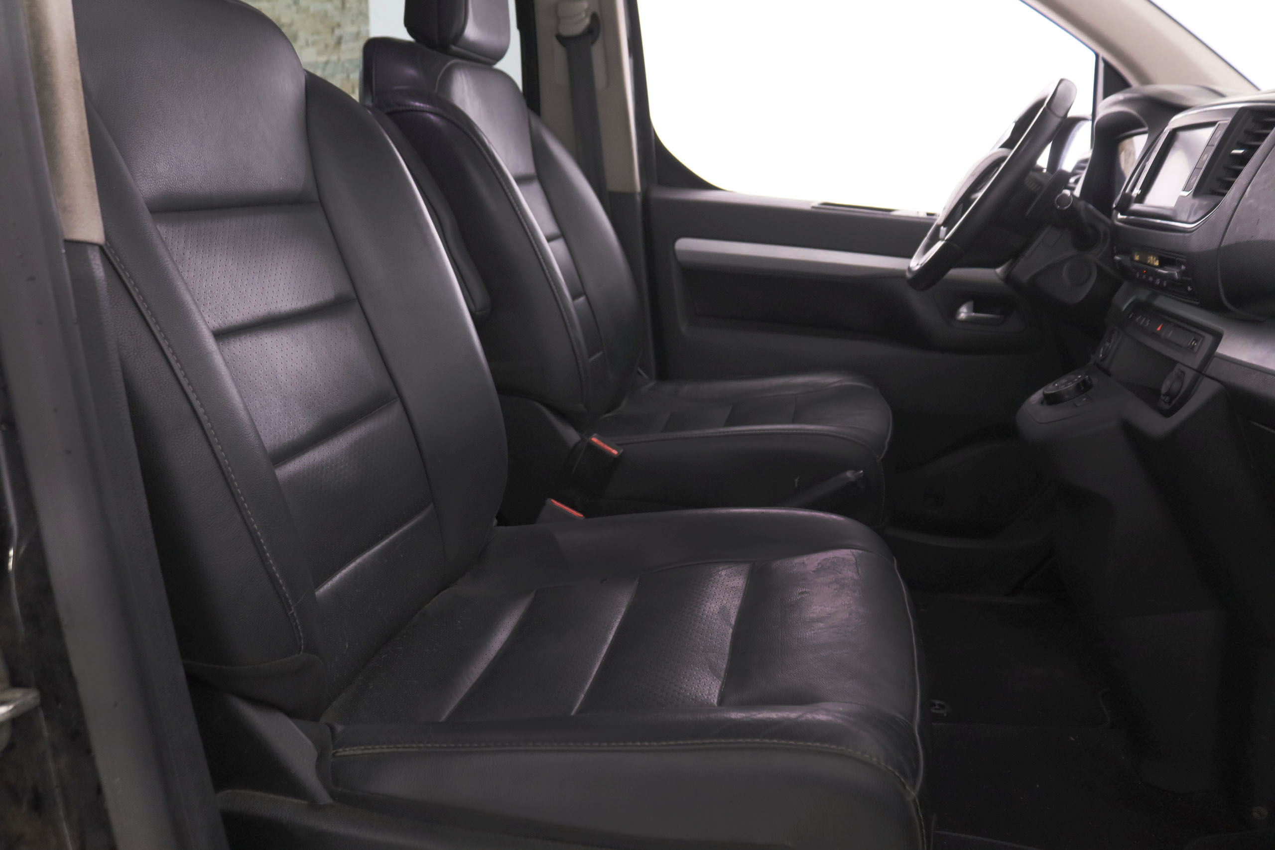 Peugeot Traveller 2.0 BlueHDi 6 plazas - foto 21
