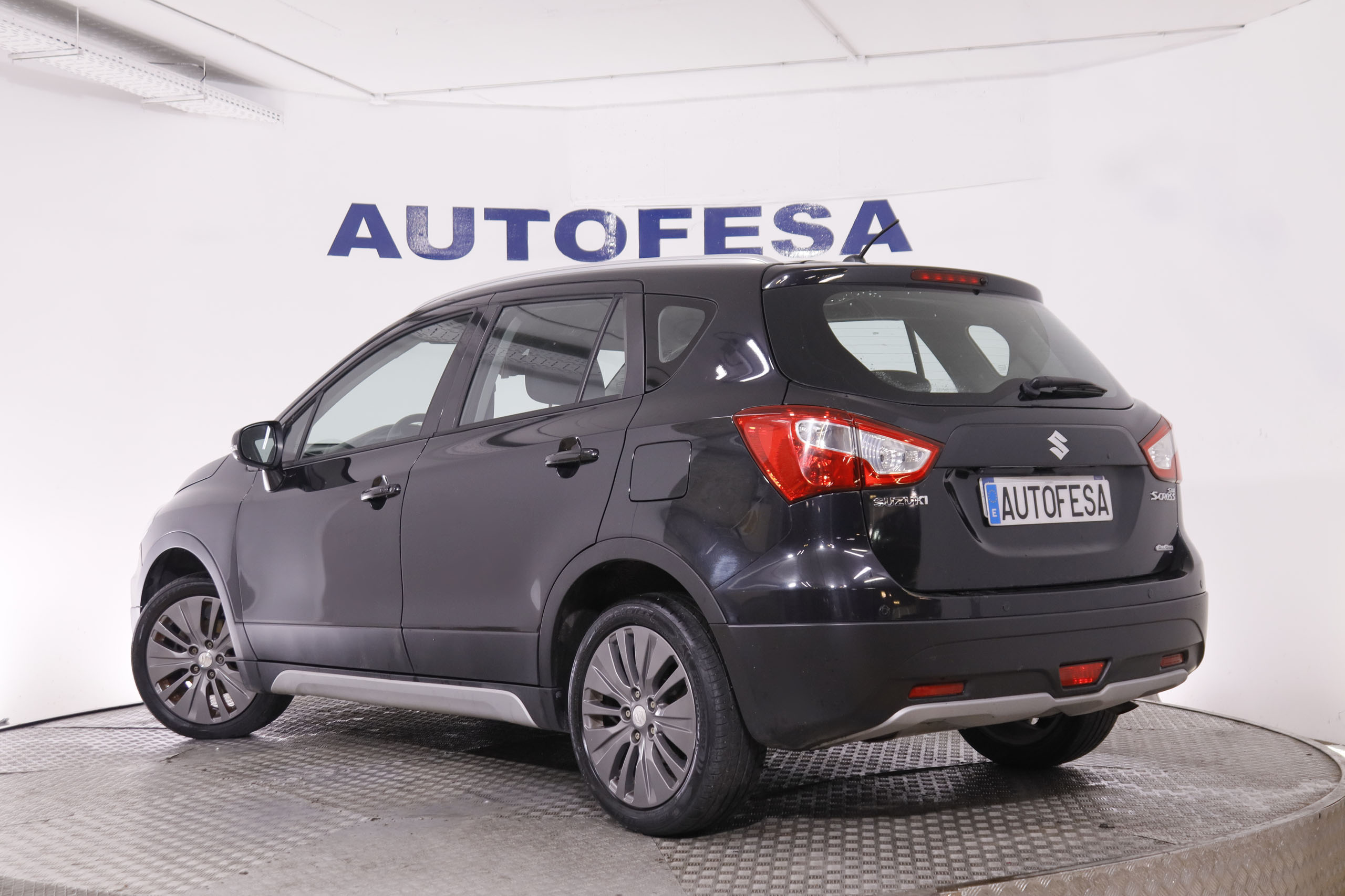 Suzuki S-Cross 1.6 Ddis 4WD - foto 7