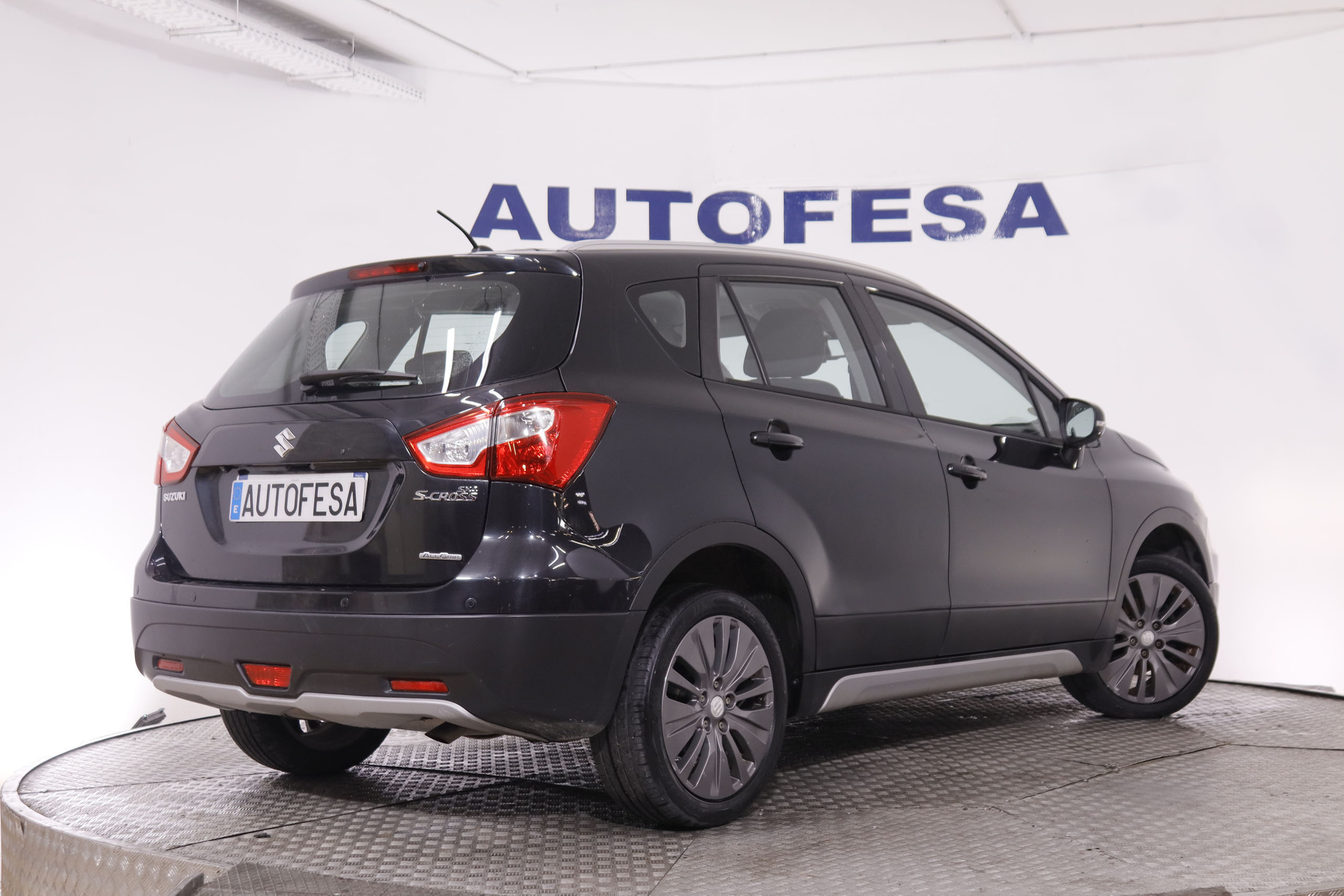 Suzuki S-Cross 1.6 Ddis 4WD - foto 5