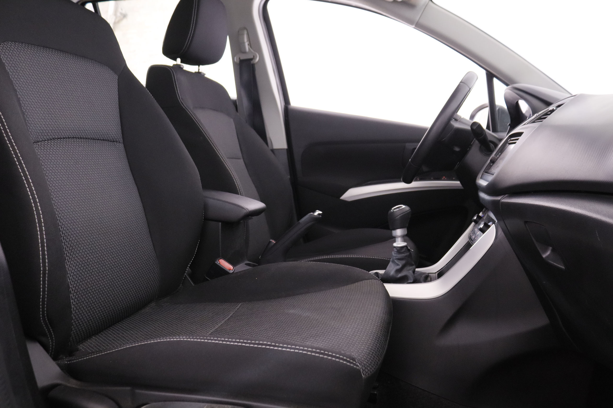 Suzuki S-Cross 1.6 Ddis 4WD - foto 20