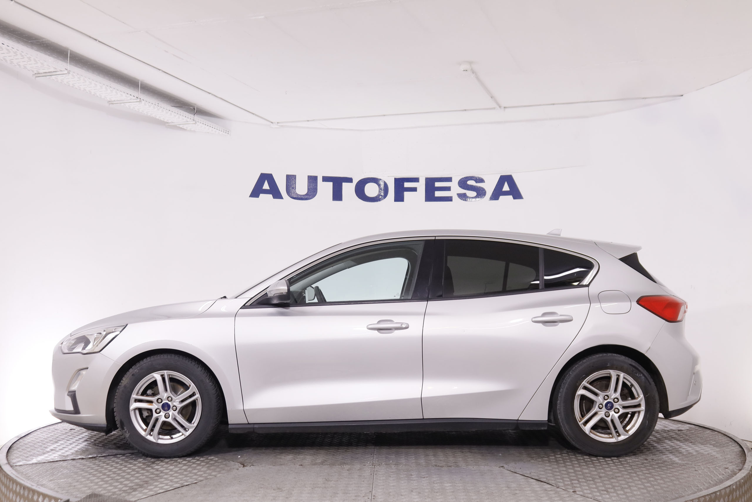 Ford Focus 1.5 EcoBlue Titanium - foto 4