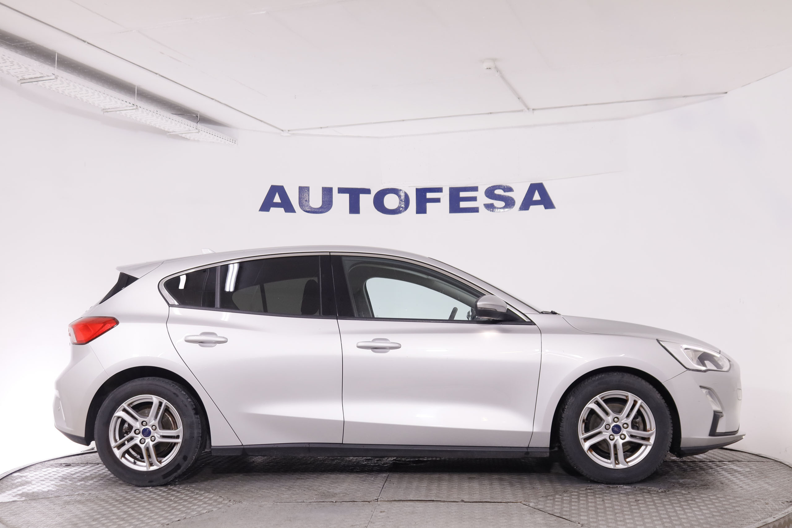 Ford Focus 1.5 EcoBlue Titanium - foto 8