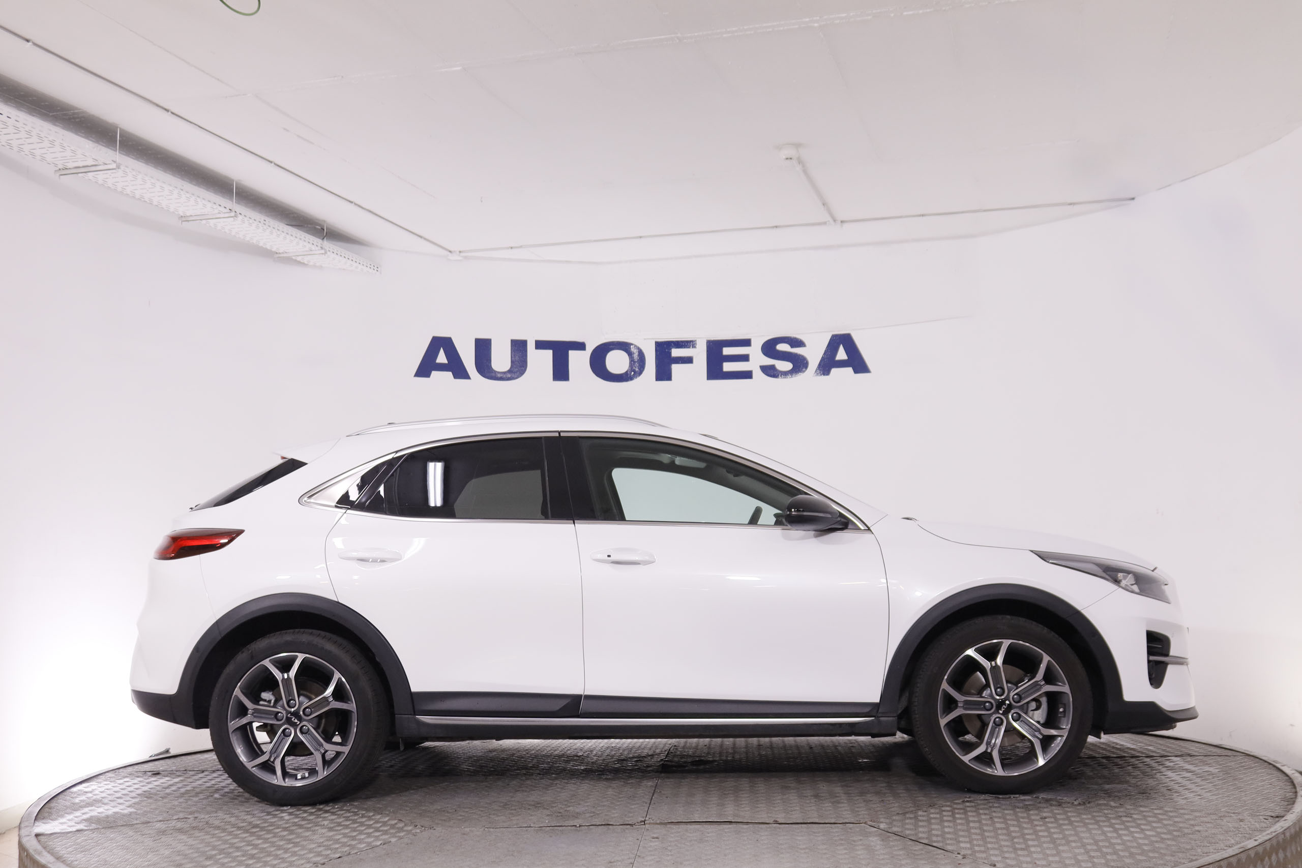 Kia XCeed 1.6 PHEV Emotion - foto 8