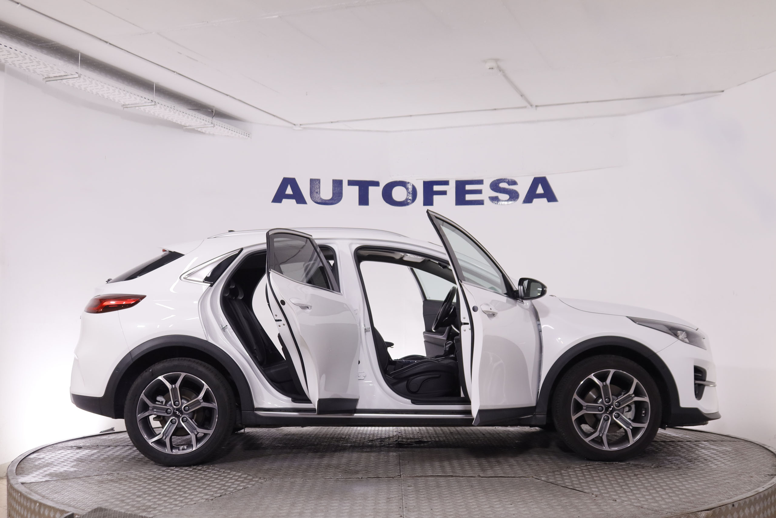 Kia XCeed 1.6 PHEV Emotion - foto 9