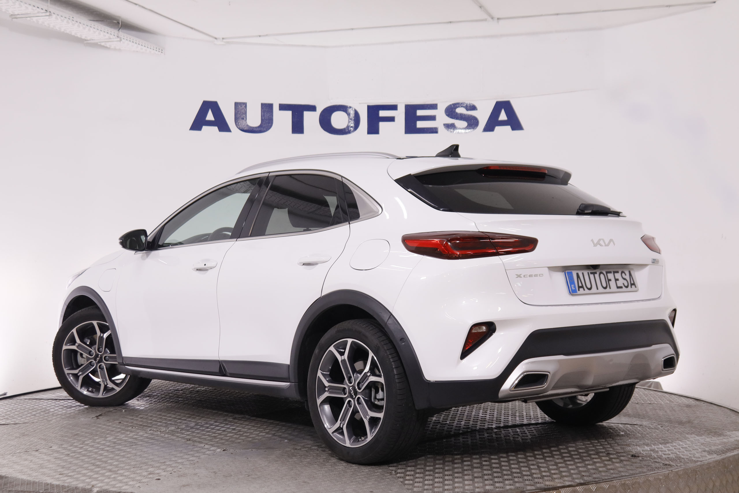 Kia XCeed 1.6 PHEV Emotion - foto 7