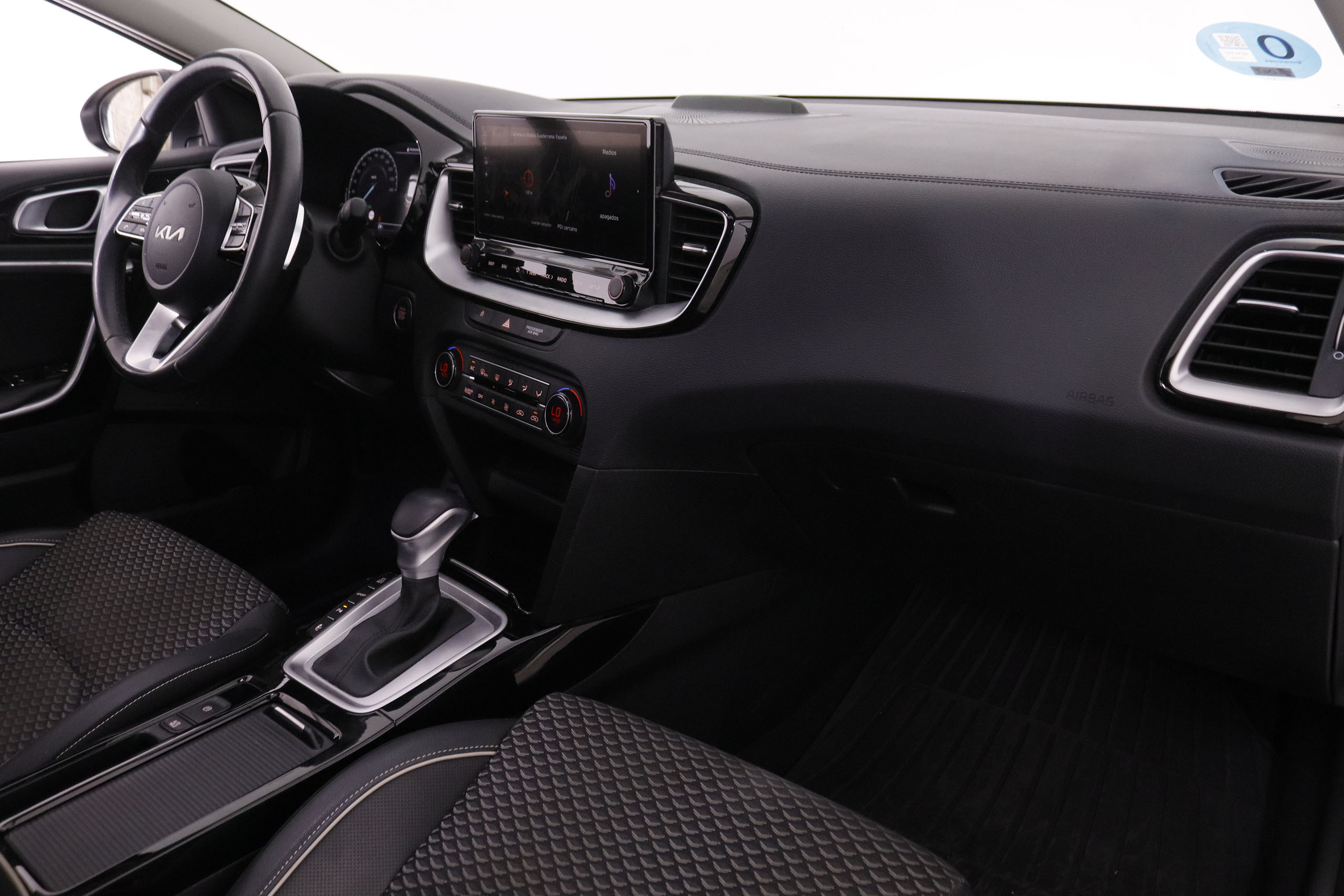 Kia XCeed 1.6 PHEV Emotion - foto 14