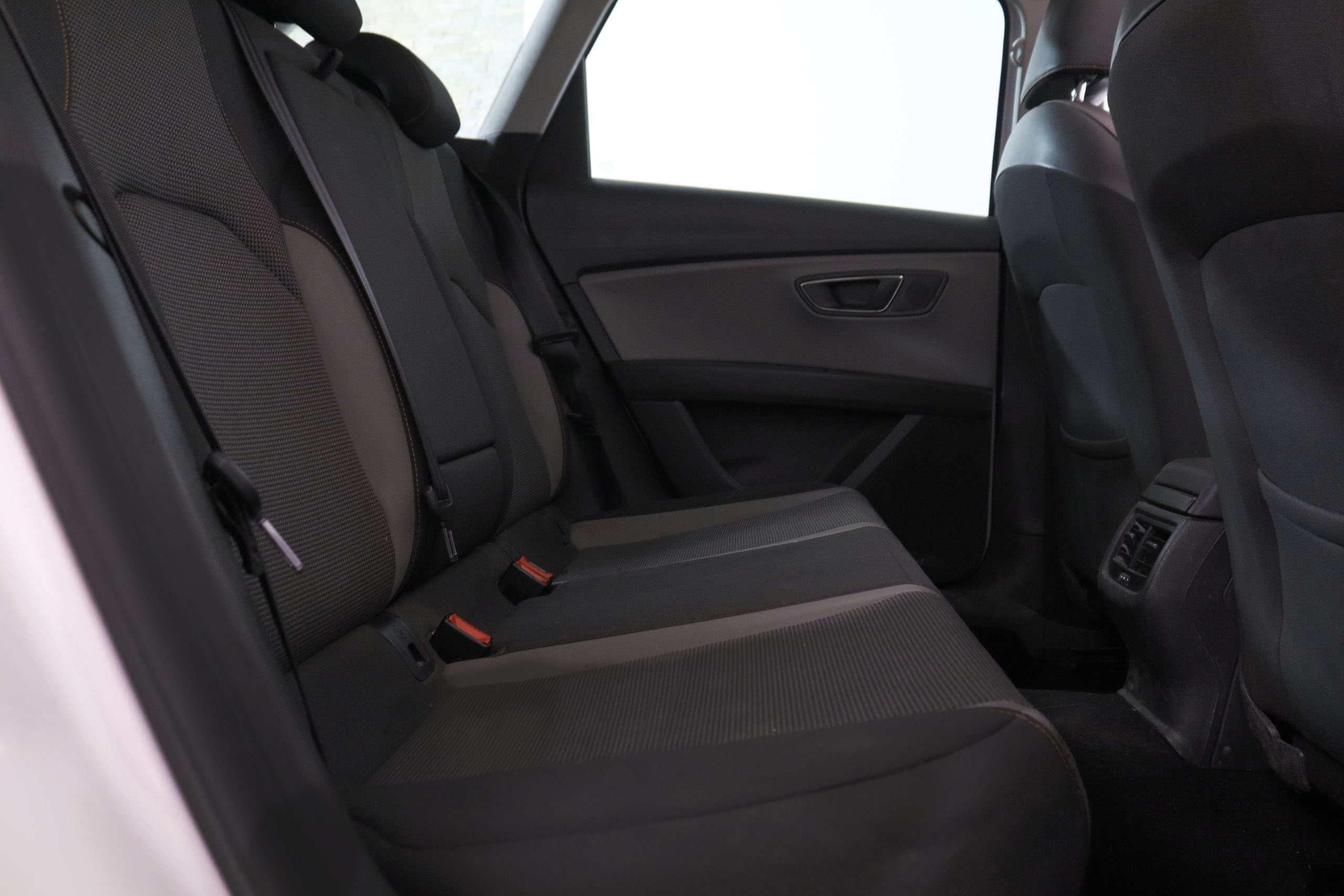 SEAT León 2.0 TDI Xperience 4DRIVE DSG - foto 22