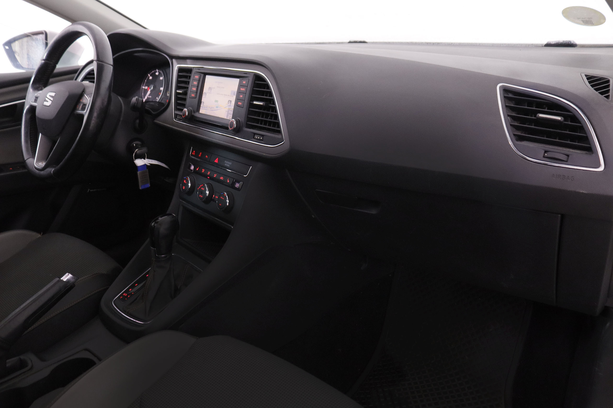 SEAT León 2.0 TDI Xperience 4DRIVE DSG - foto 13