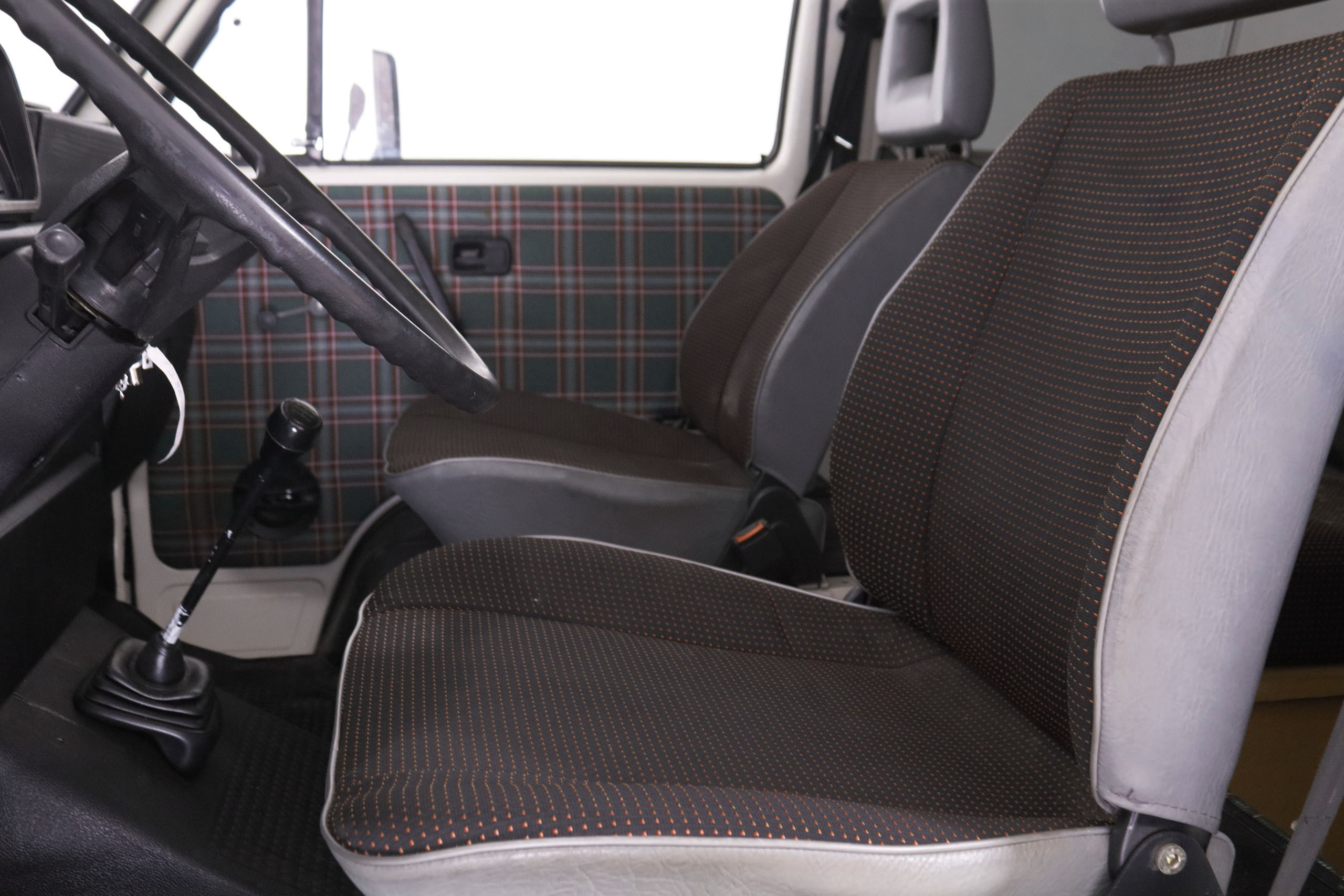 Volkswagen Caravelle T3 1.6 D Clasica Restaurada - foto 19