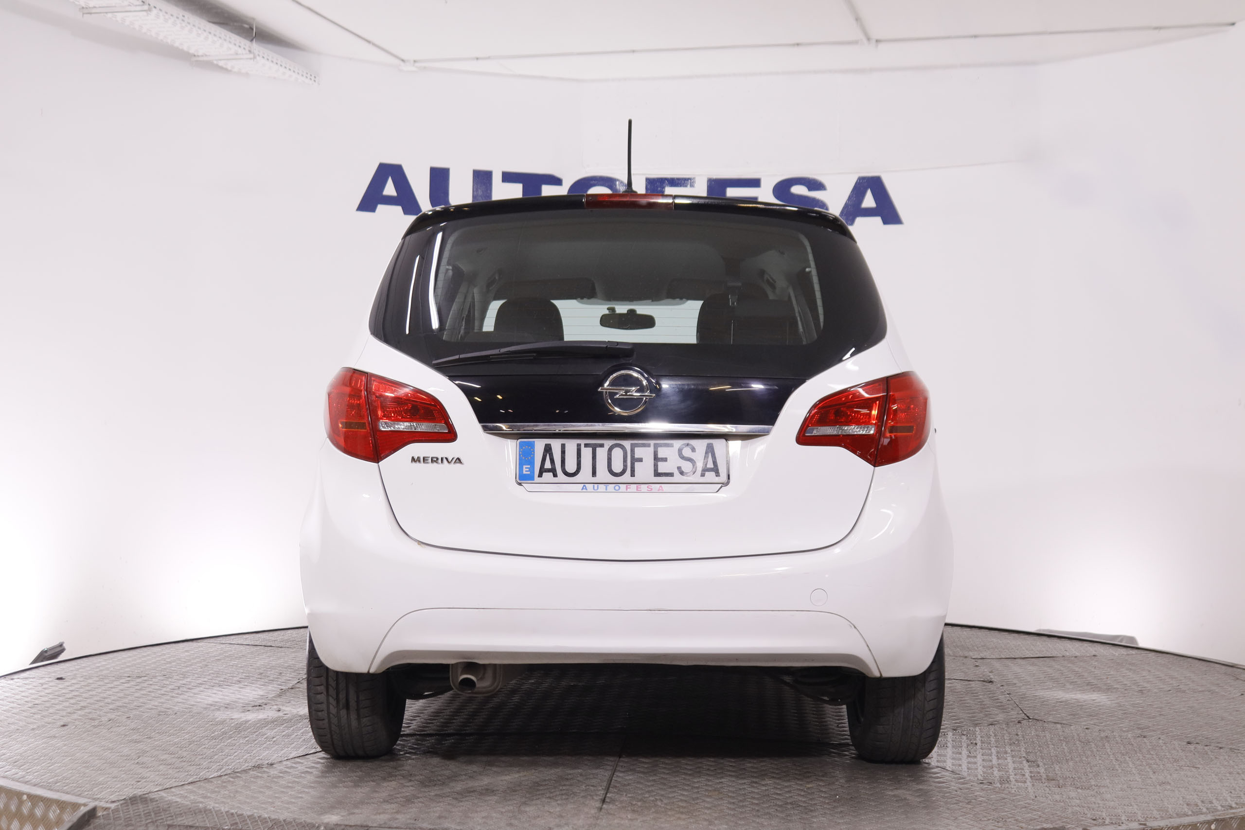 Opel Meriva 1.4i - foto 6