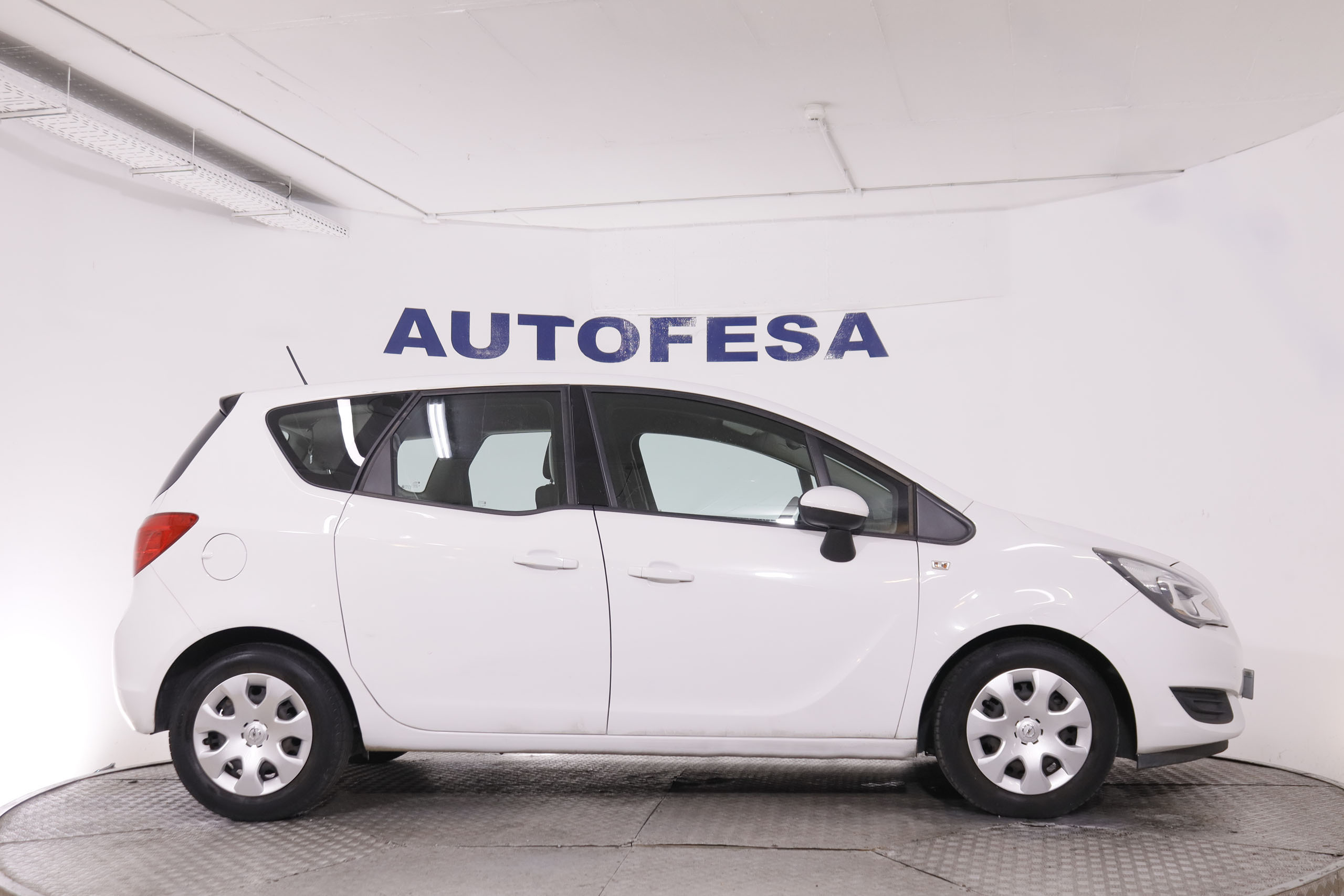 Opel Meriva 1.4i - foto 8