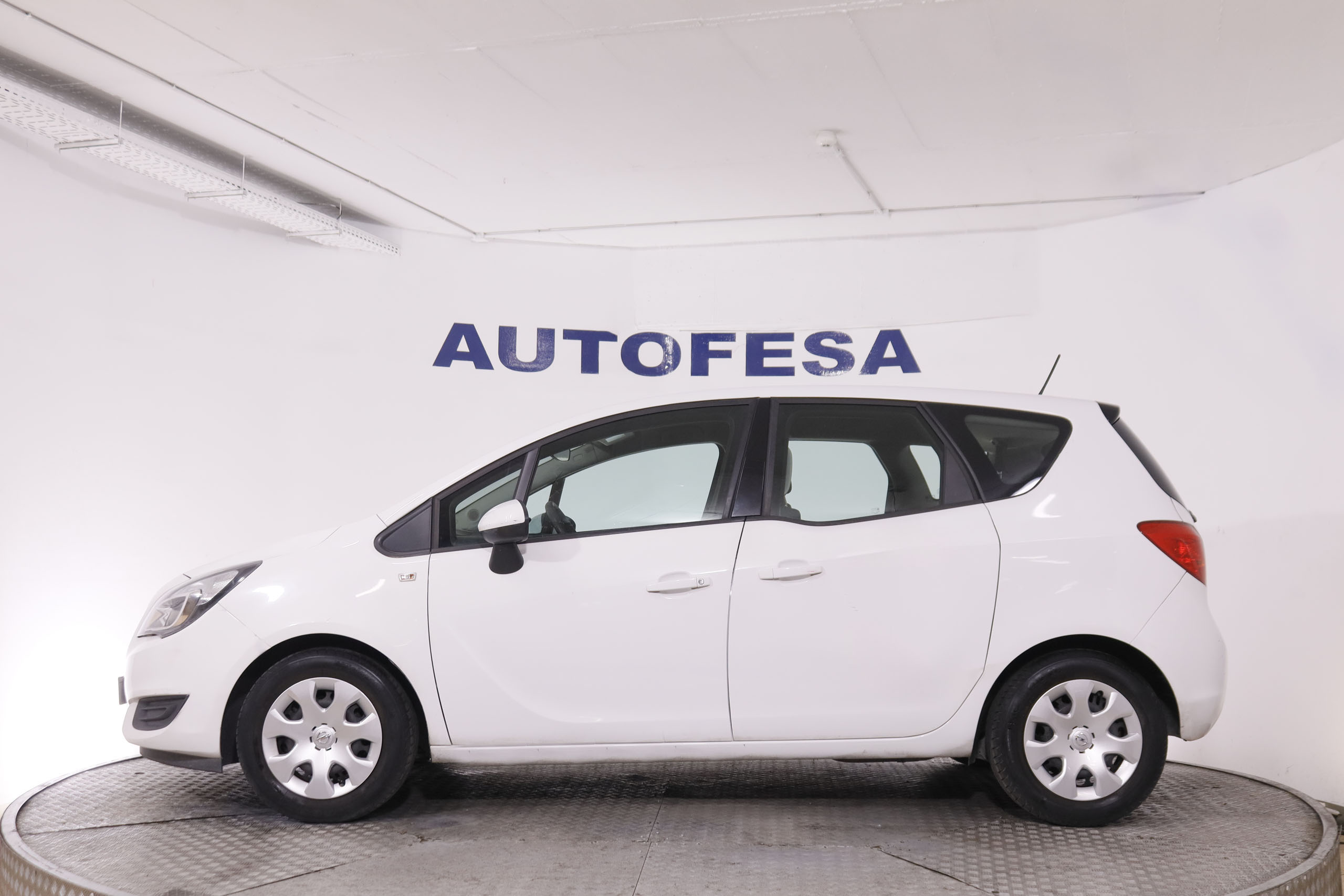 Opel Meriva 1.4i - foto 4