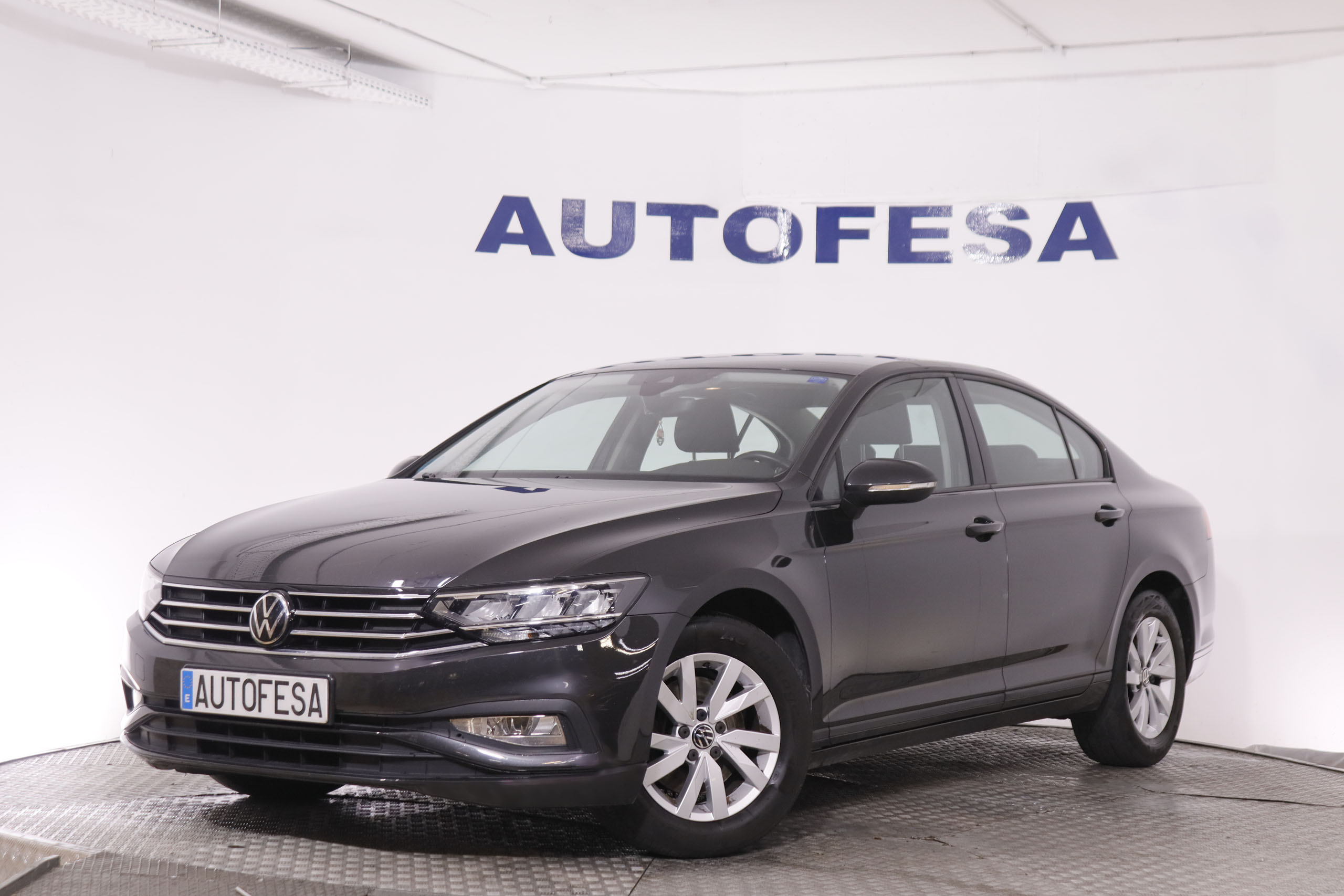 Volkswagen Passat 2.0 TDI DSG - foto 1