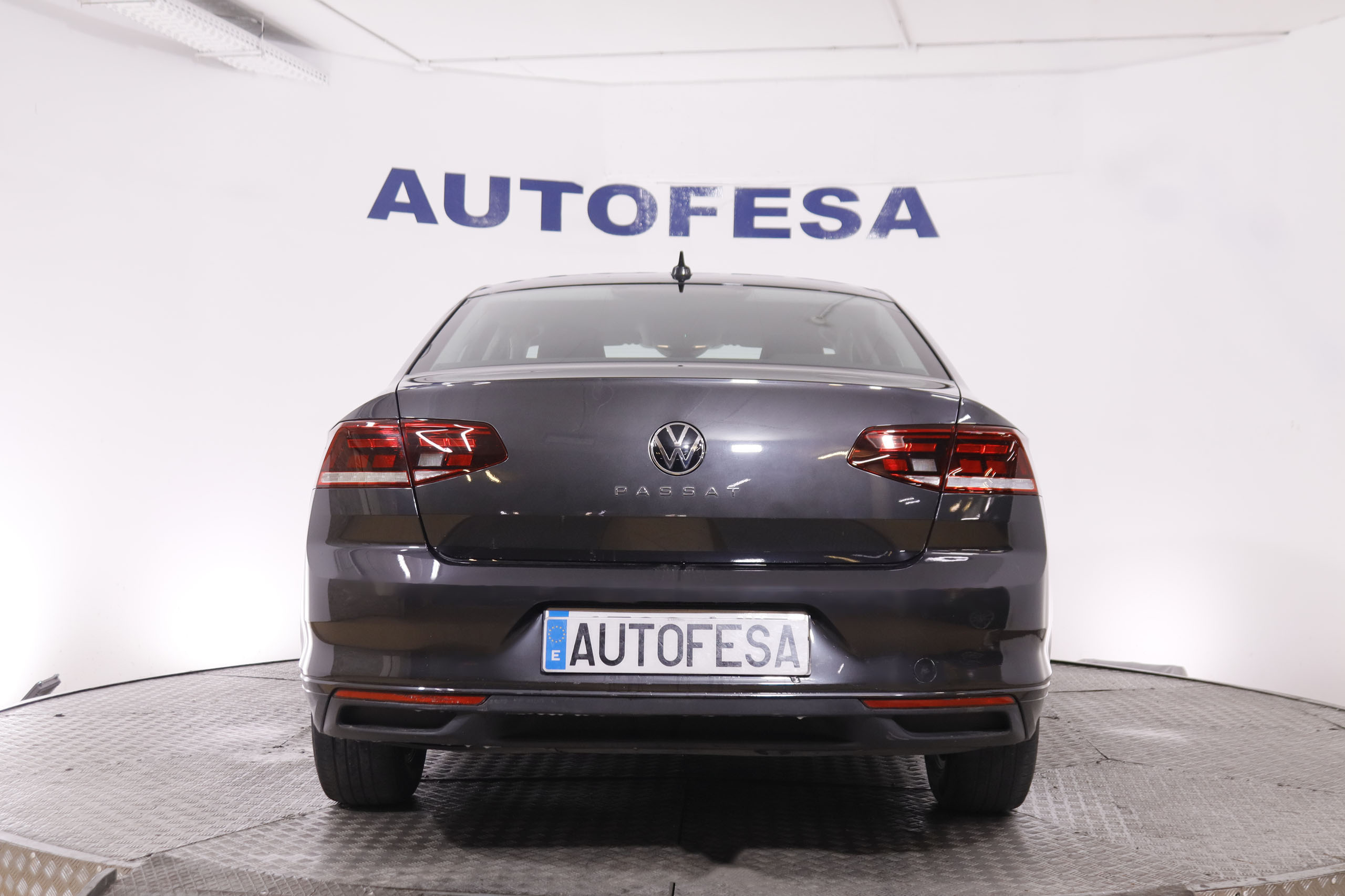 Volkswagen Passat 2.0 TDI DSG - foto 6