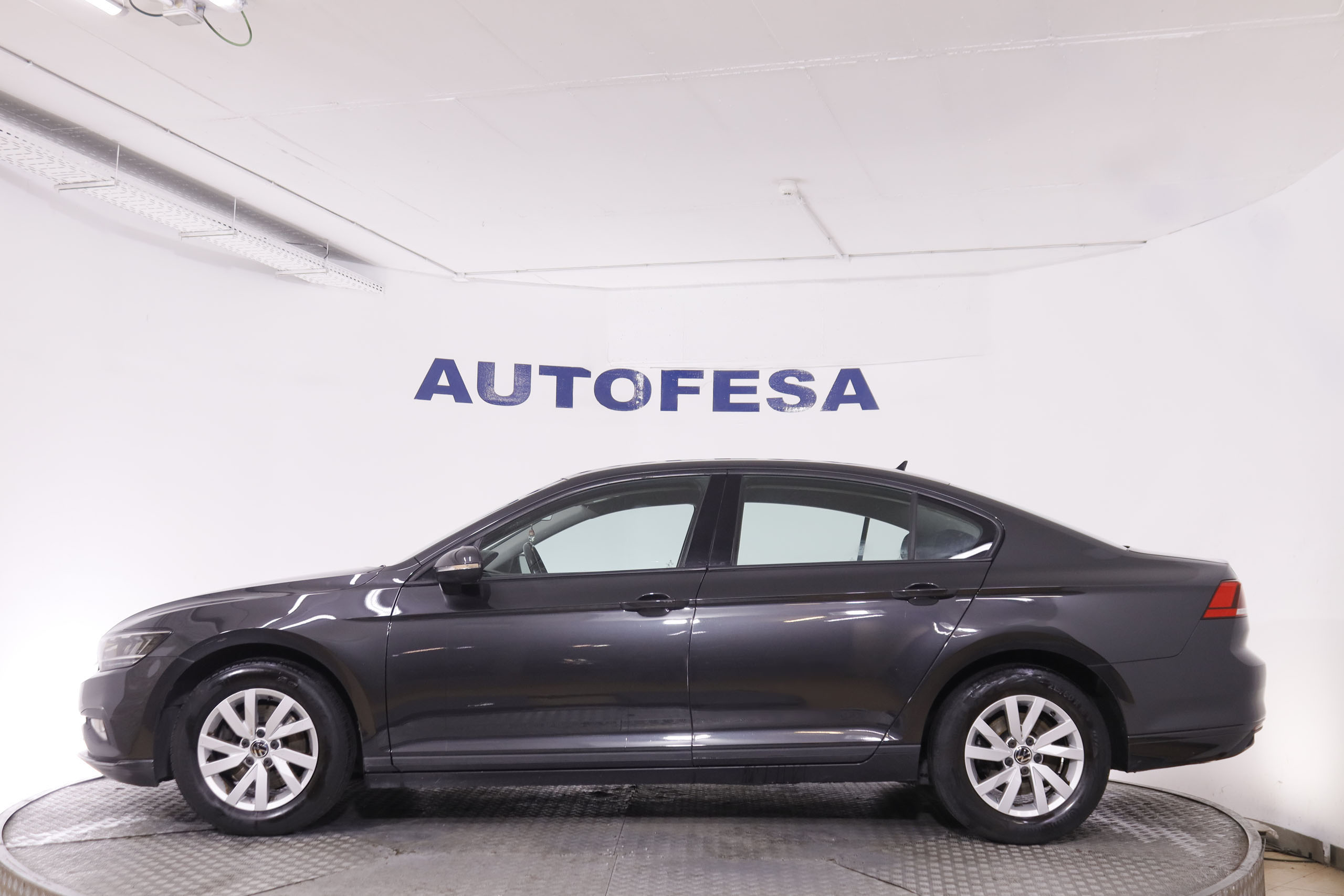 Volkswagen Passat 2.0 TDI DSG - foto 4